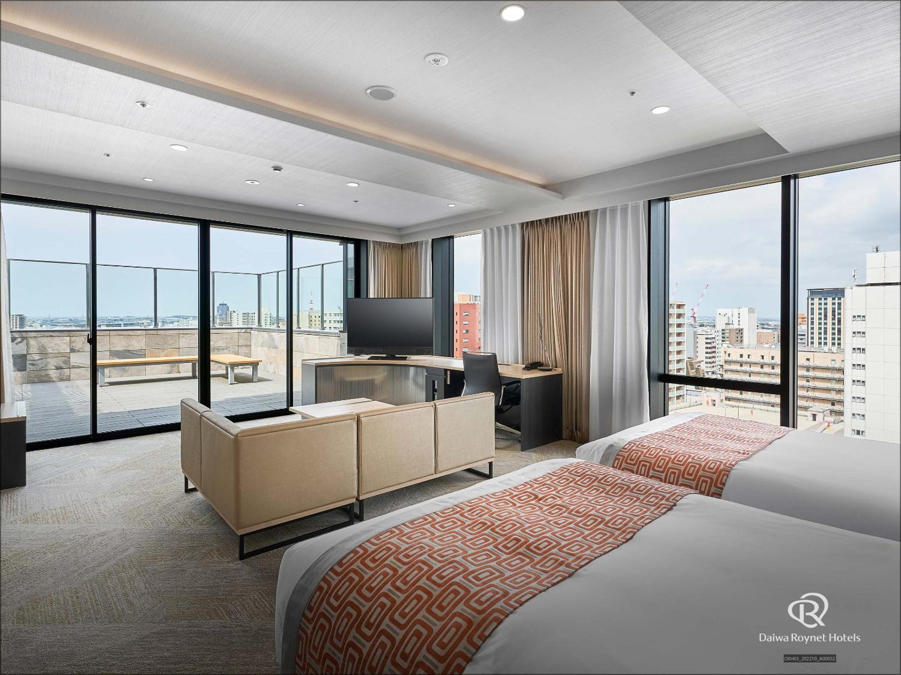 Junior Suite with Terrace - Photo 3