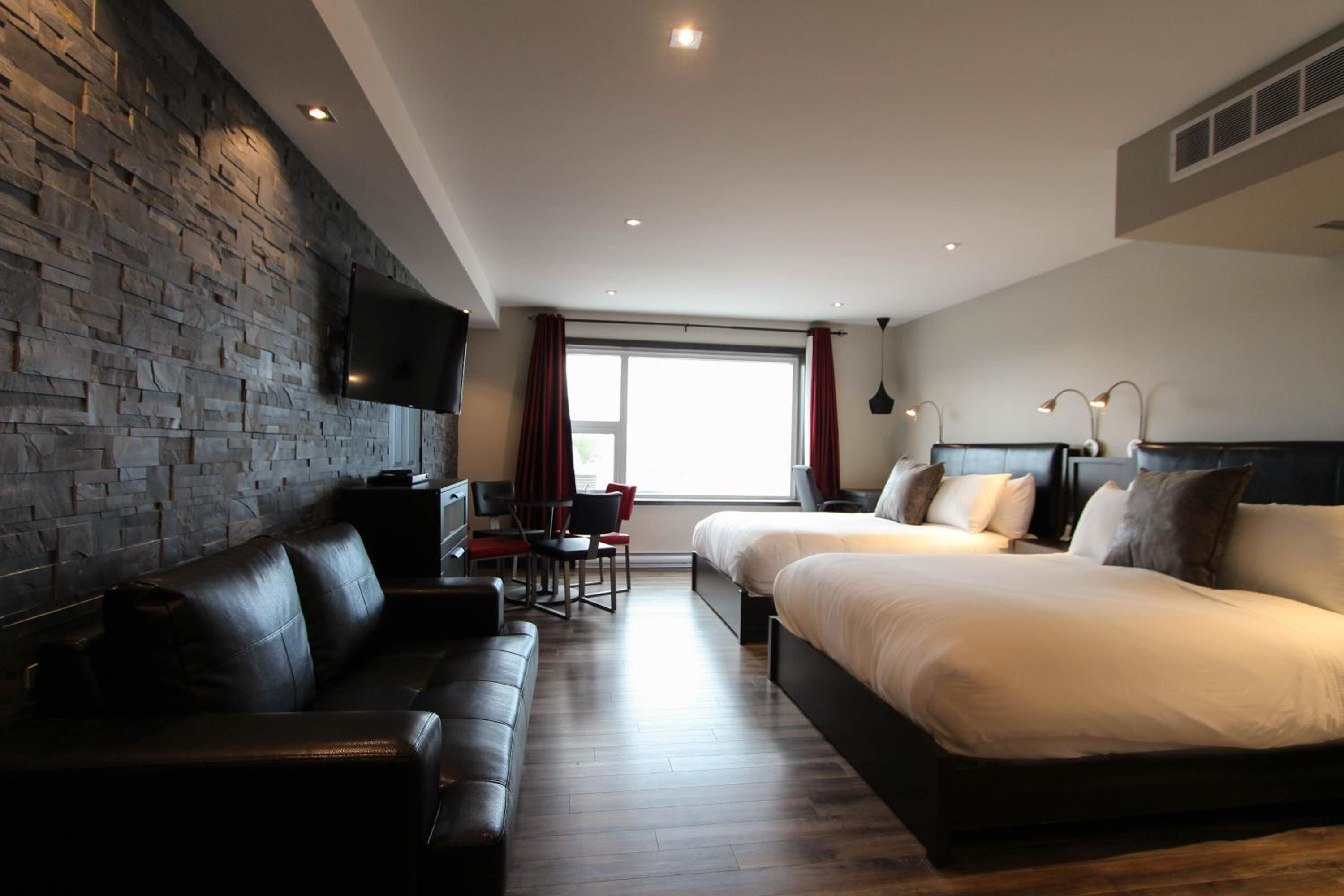 Deluxe Queen Room with Two Queen Beds