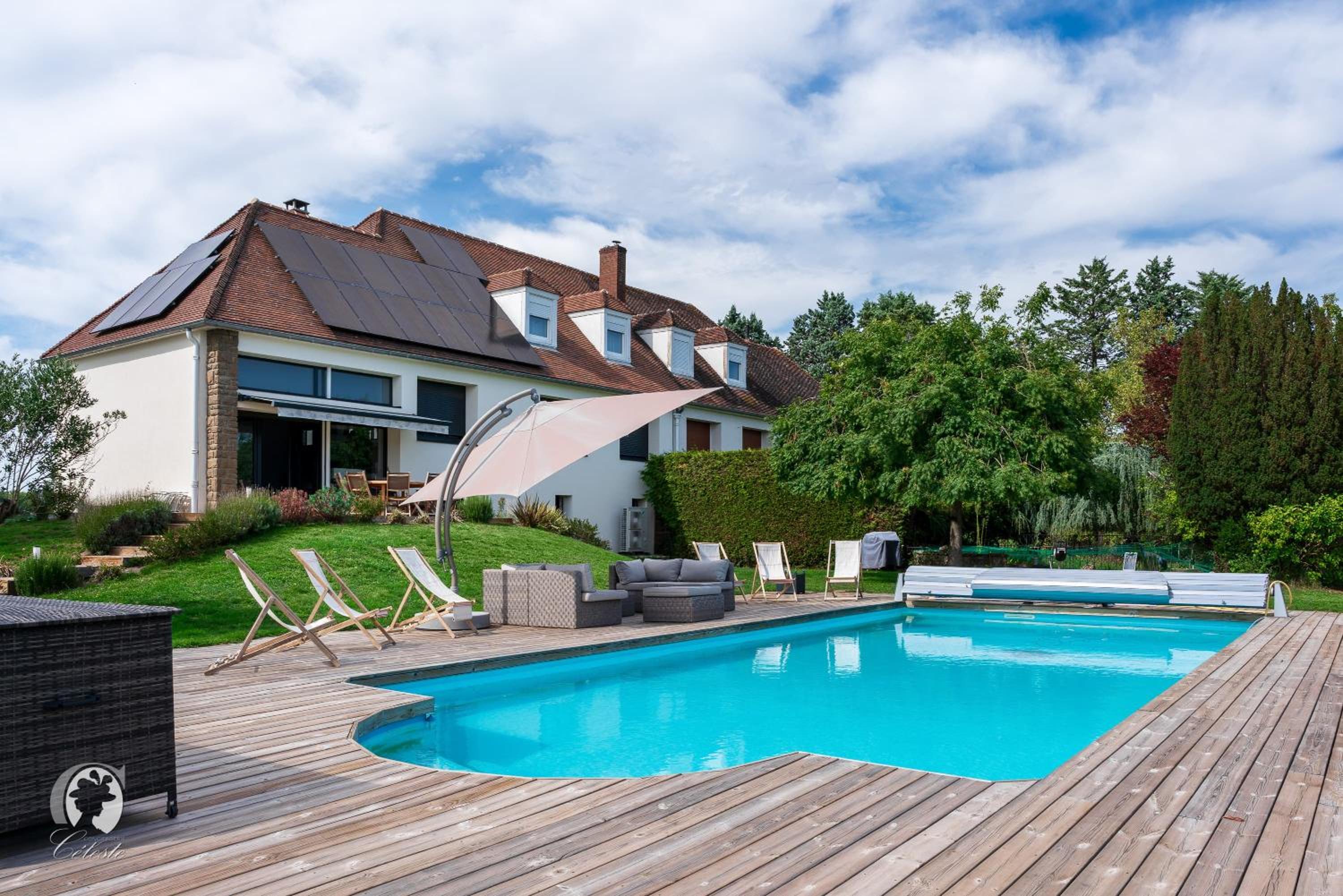 Villa with Private Pool photo 1