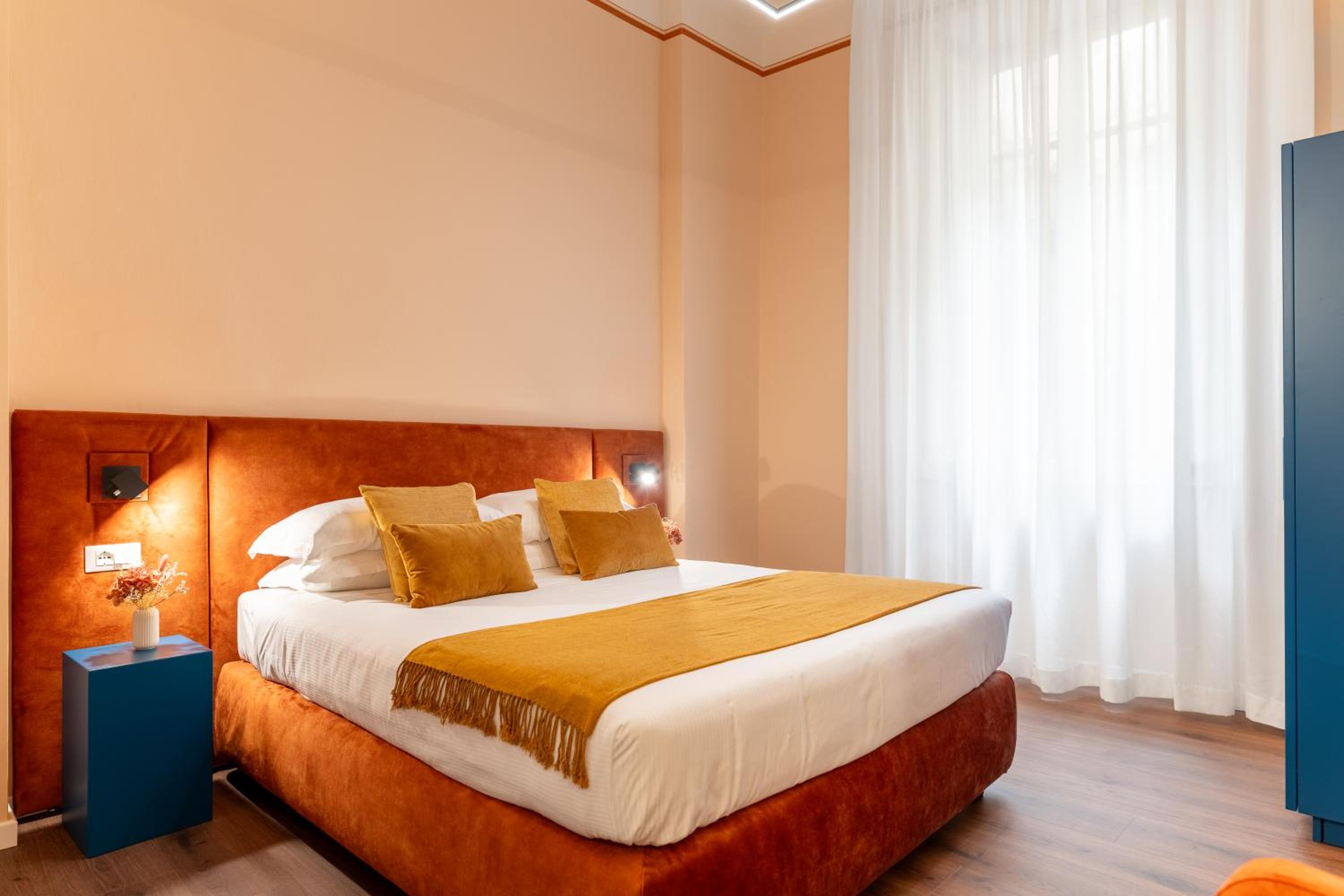 Standard Queen Room