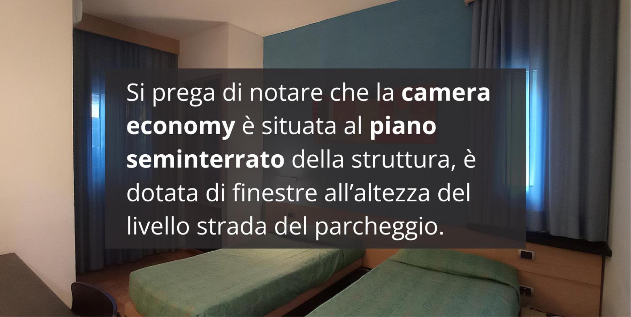Economy Double Room photo 2