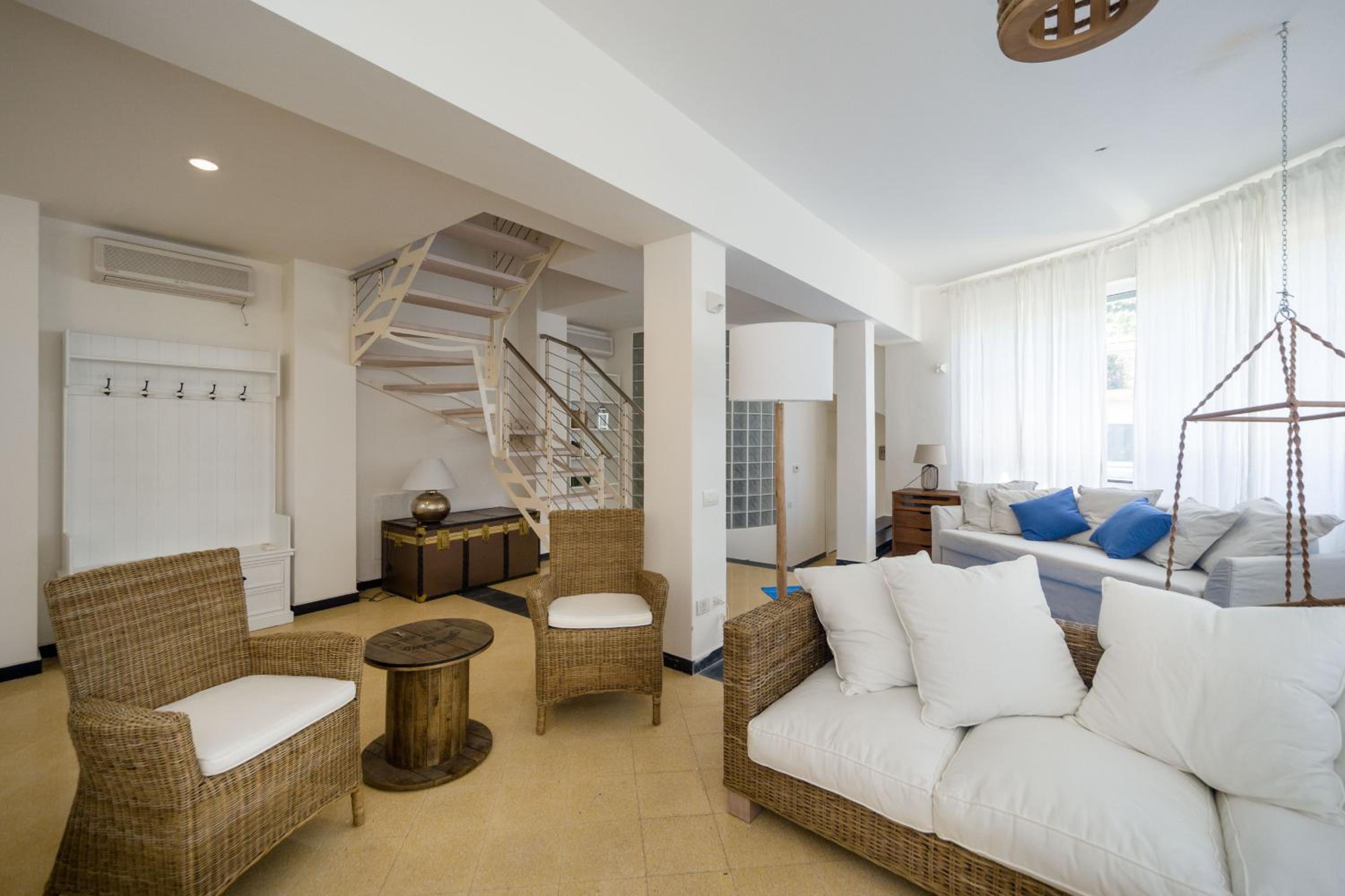 Apartment with Private Garden and Sea View photo 2
