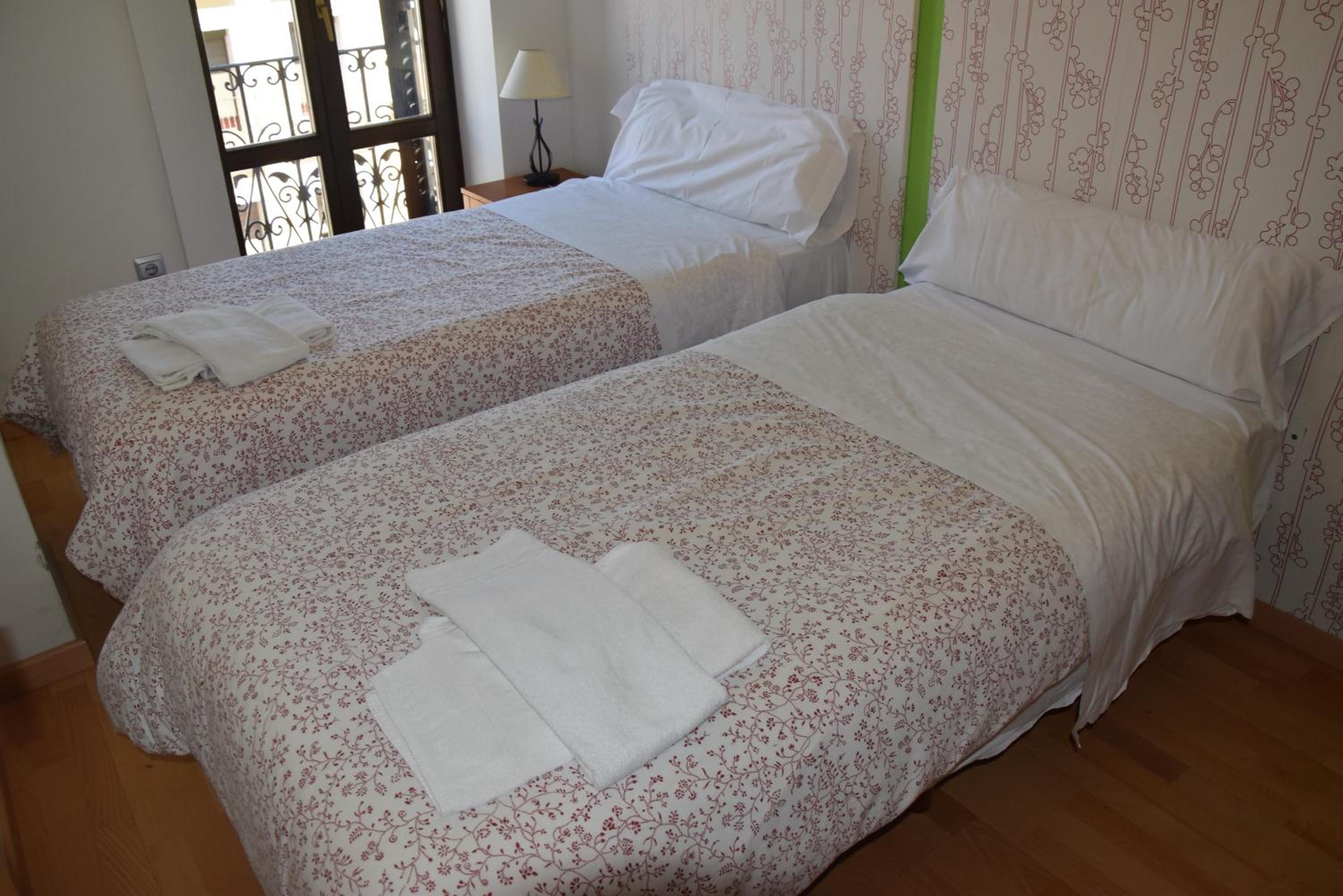 Two-Bedroom Apartment (4 Adults) - Photo 2
