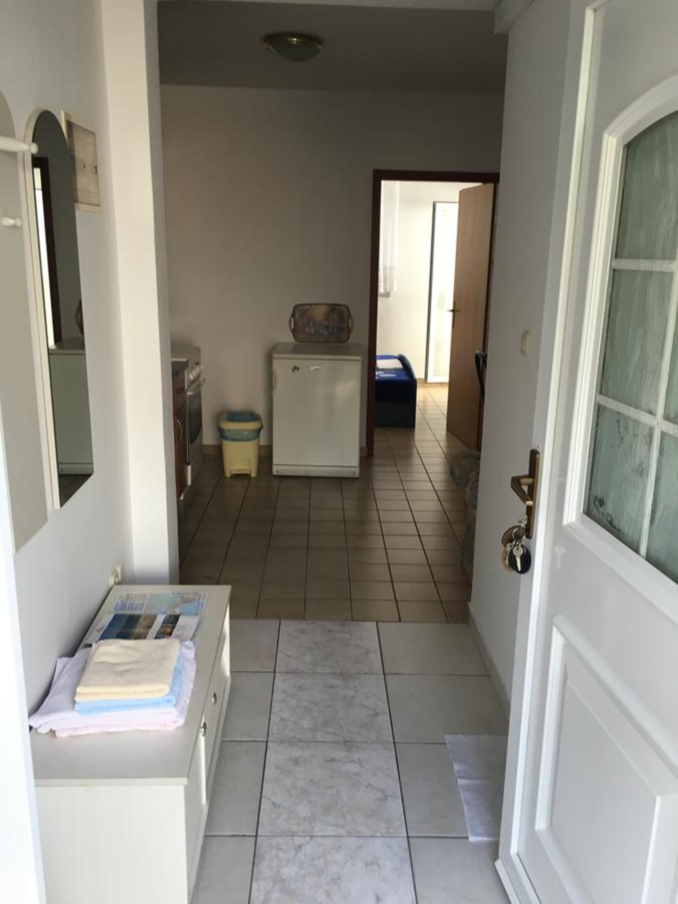 Comfort One-Bedroom Apartment with Sea View