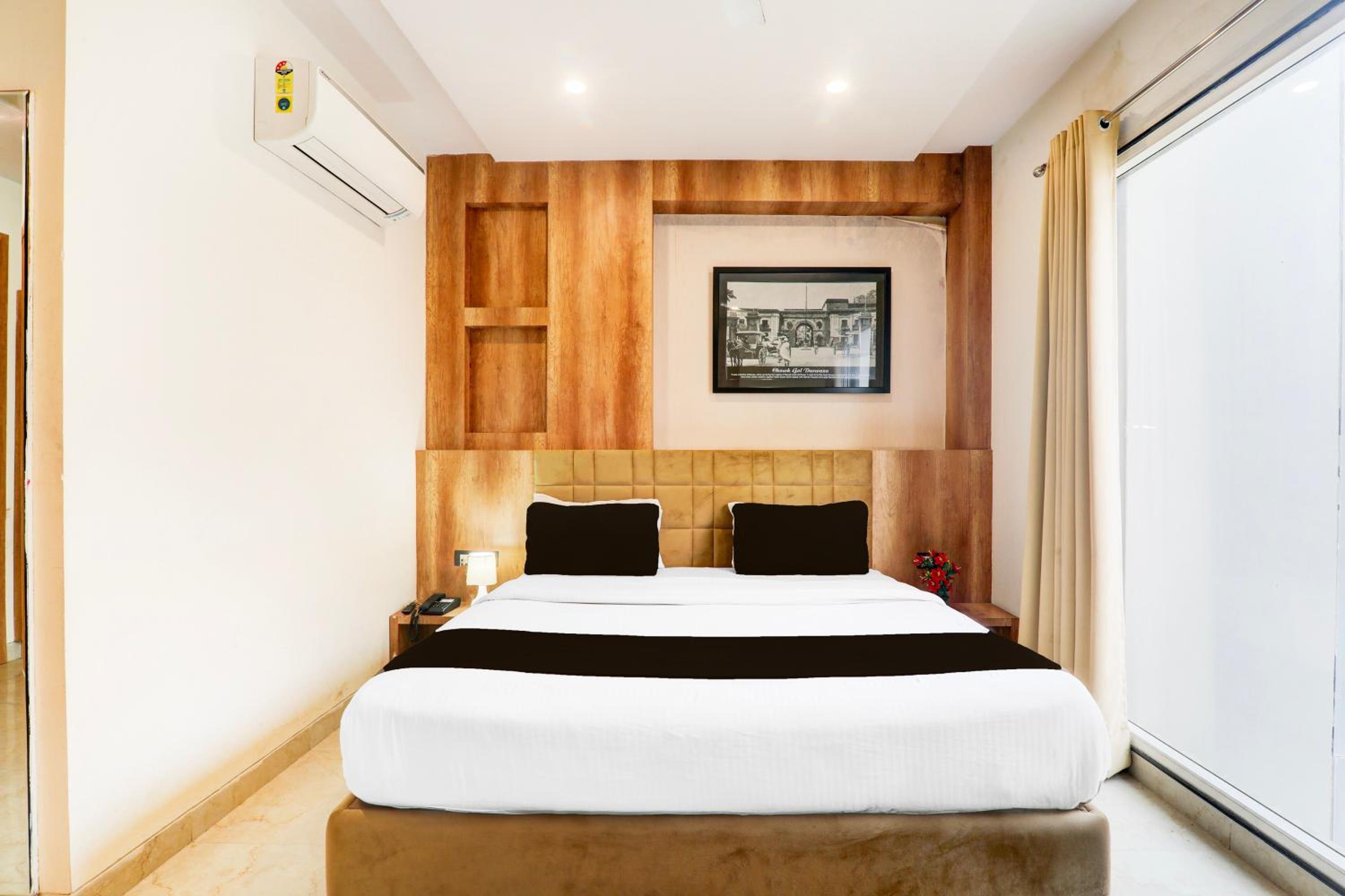 Classic Triple Room - Photo 9