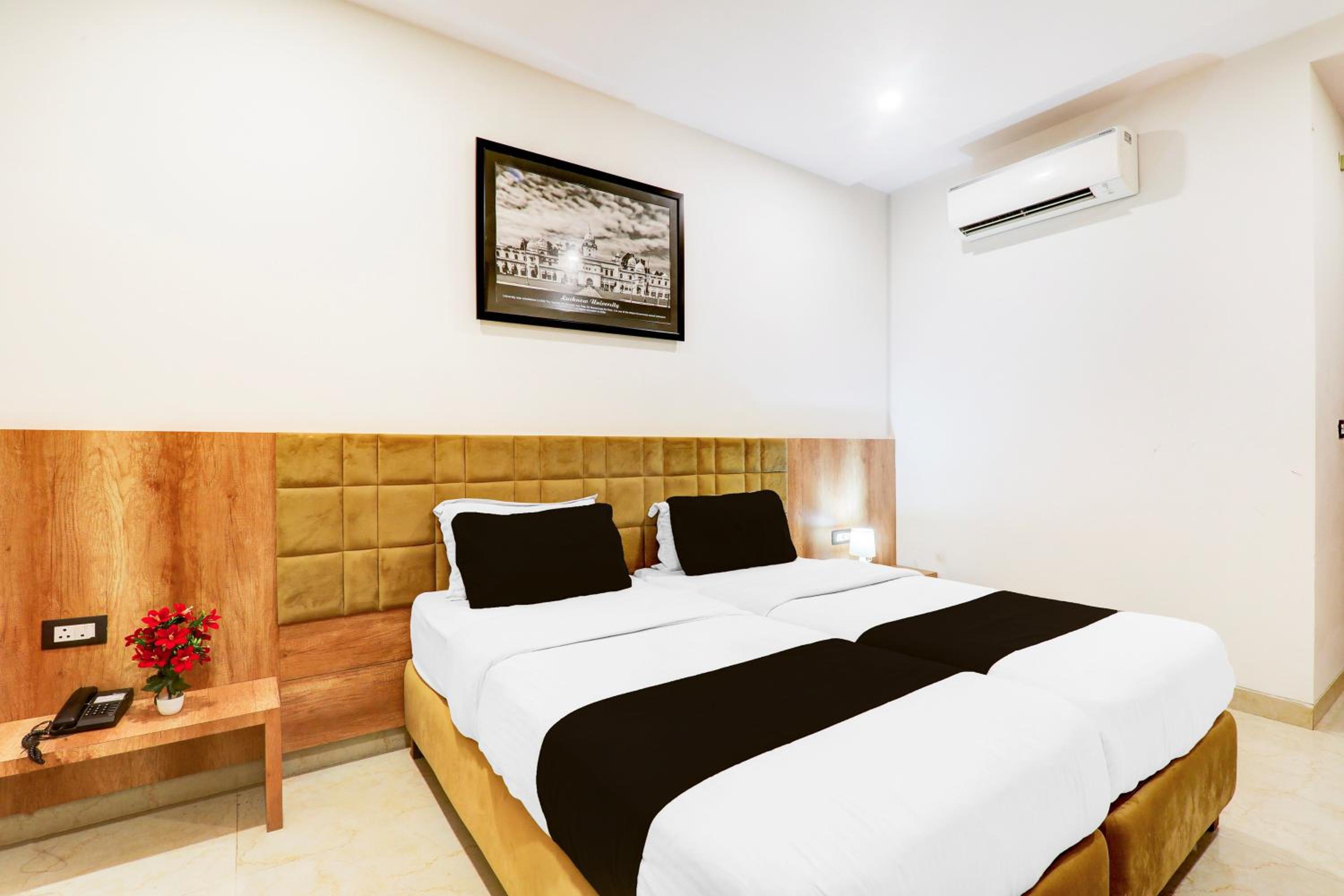 Classic Triple Room - Photo 12