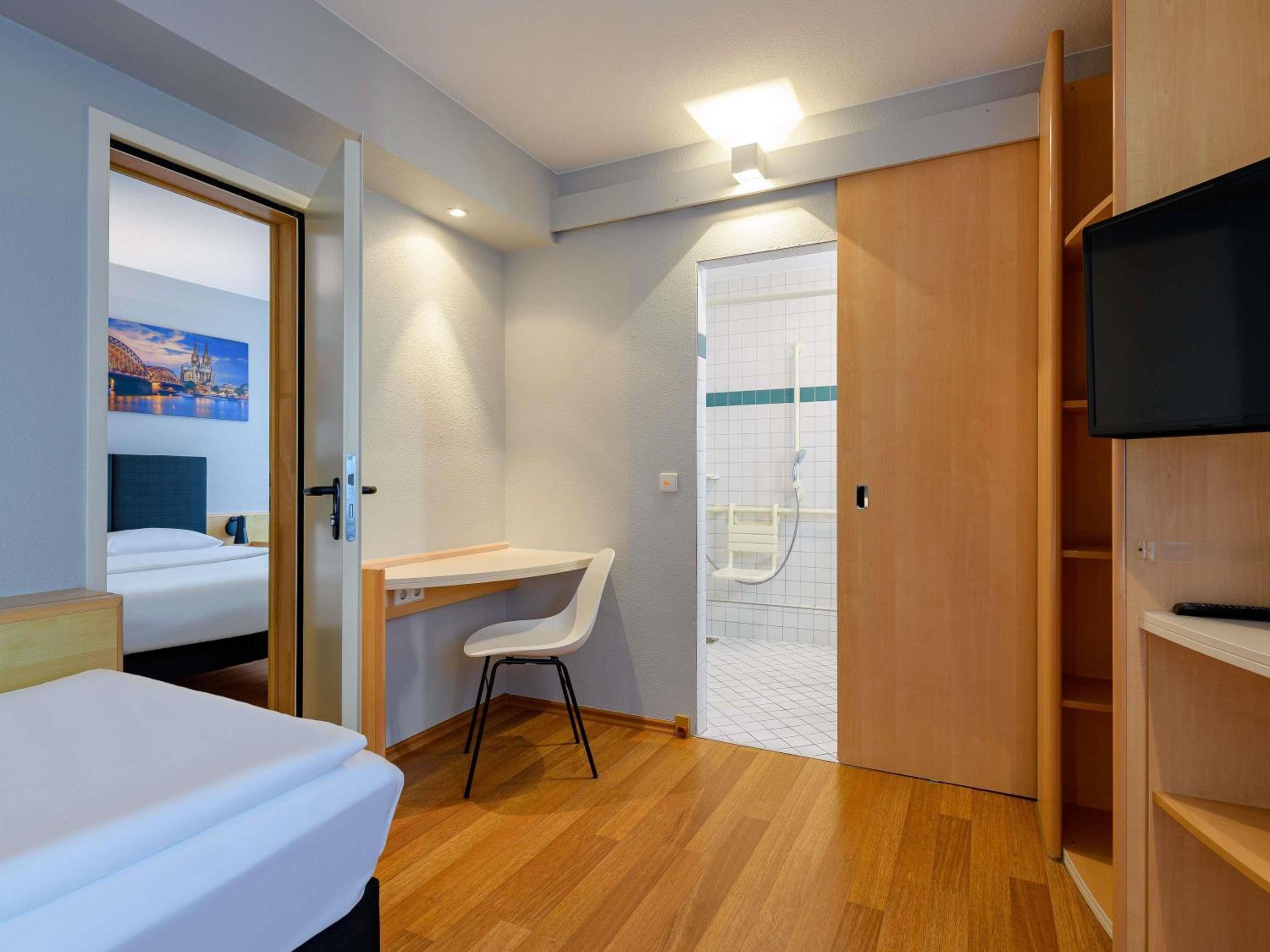 Standard Single Room photo 3