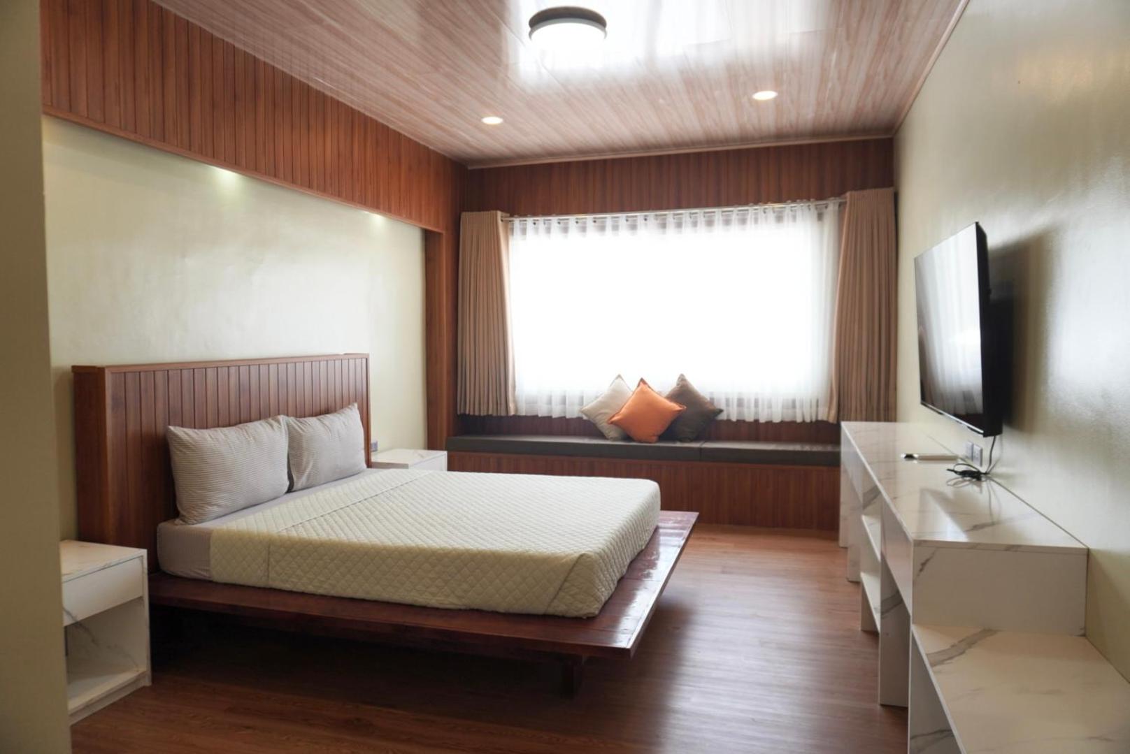 Deluxe Double or Twin Room photo 1