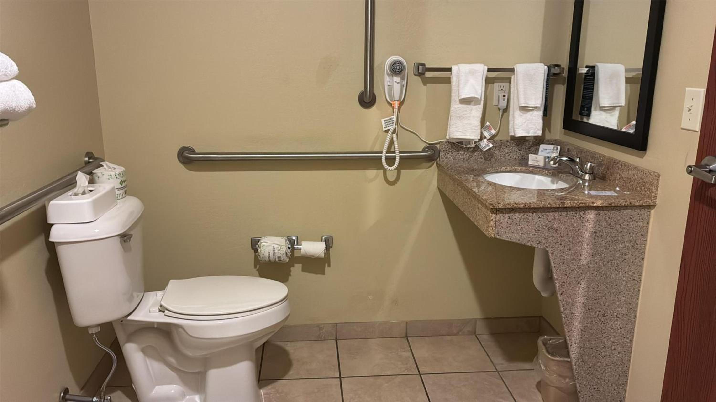 King Room - Disability Access/Non-Smoking photo 3