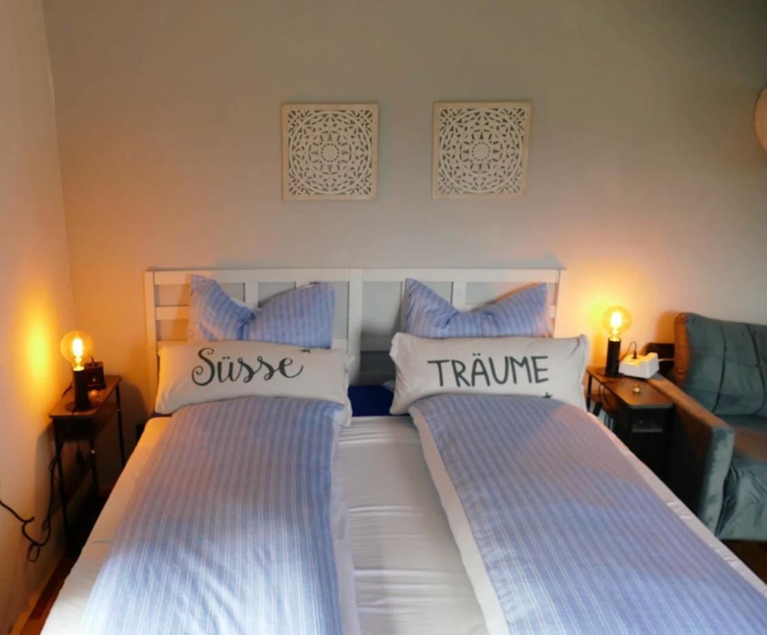 Double Room with Shared Bathroom photo 2