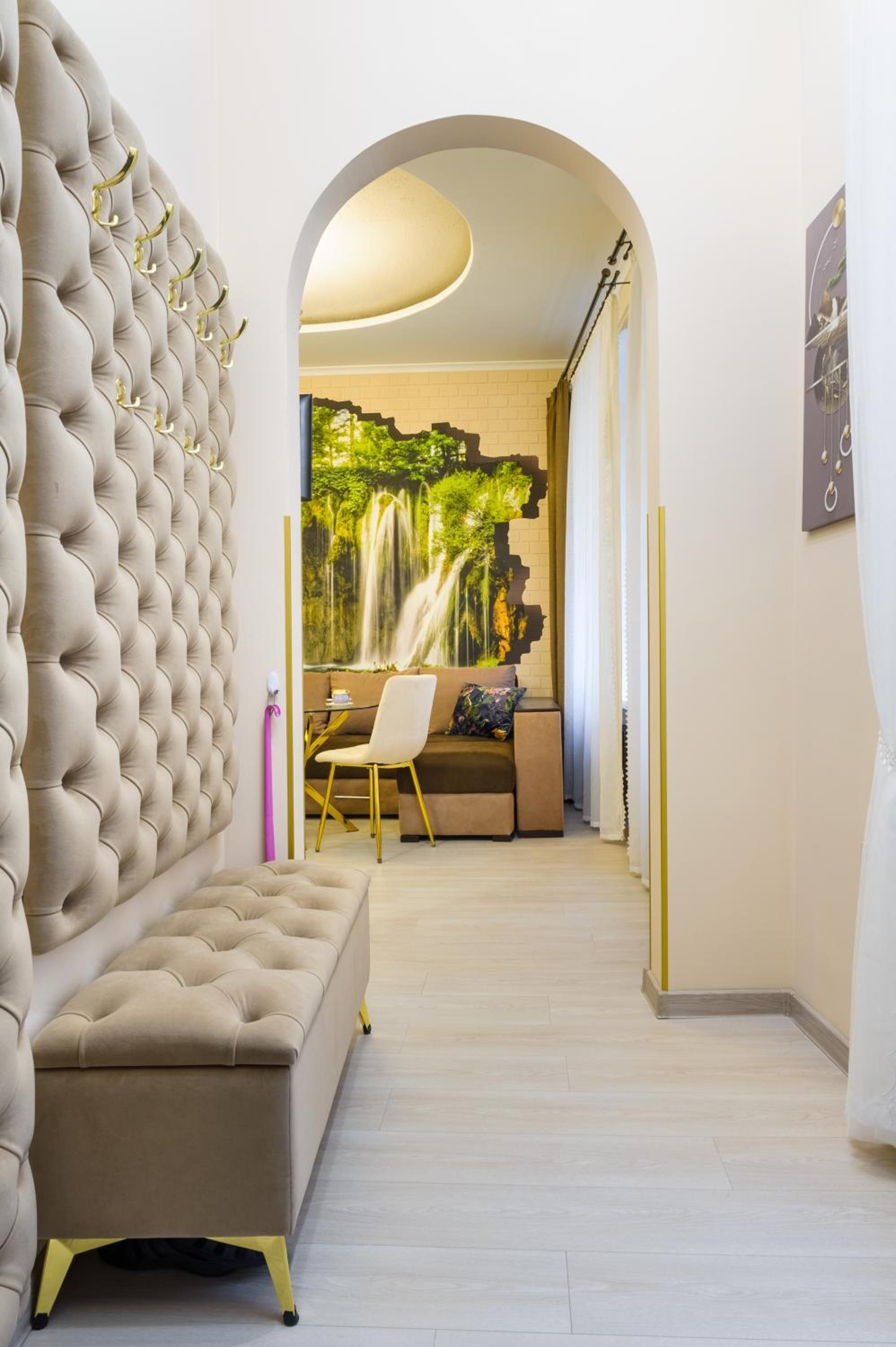 Classic One-Bedroom Apartment with King Bed