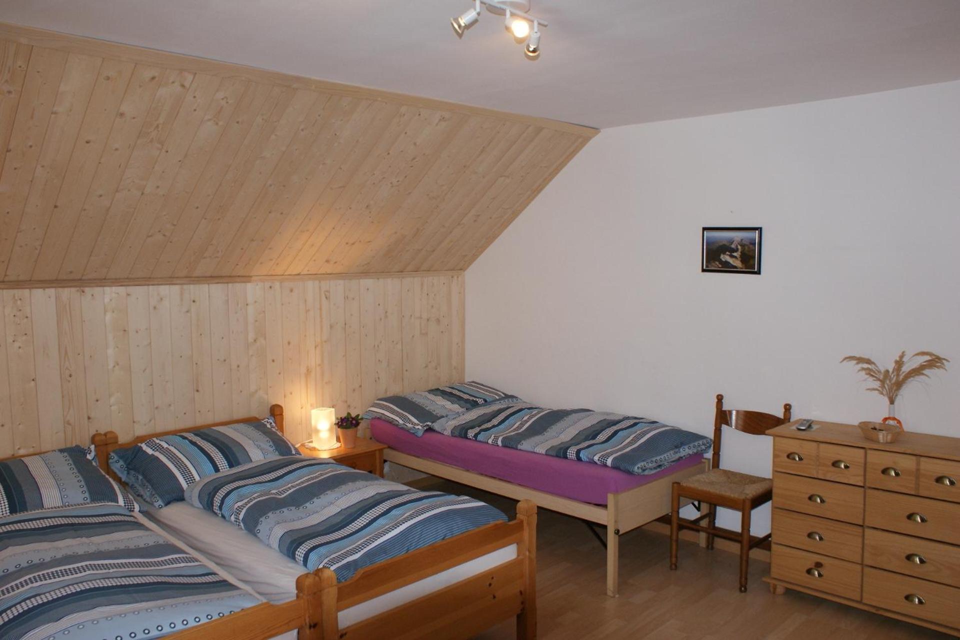 Triple Room with Shared Bathroom photo 2
