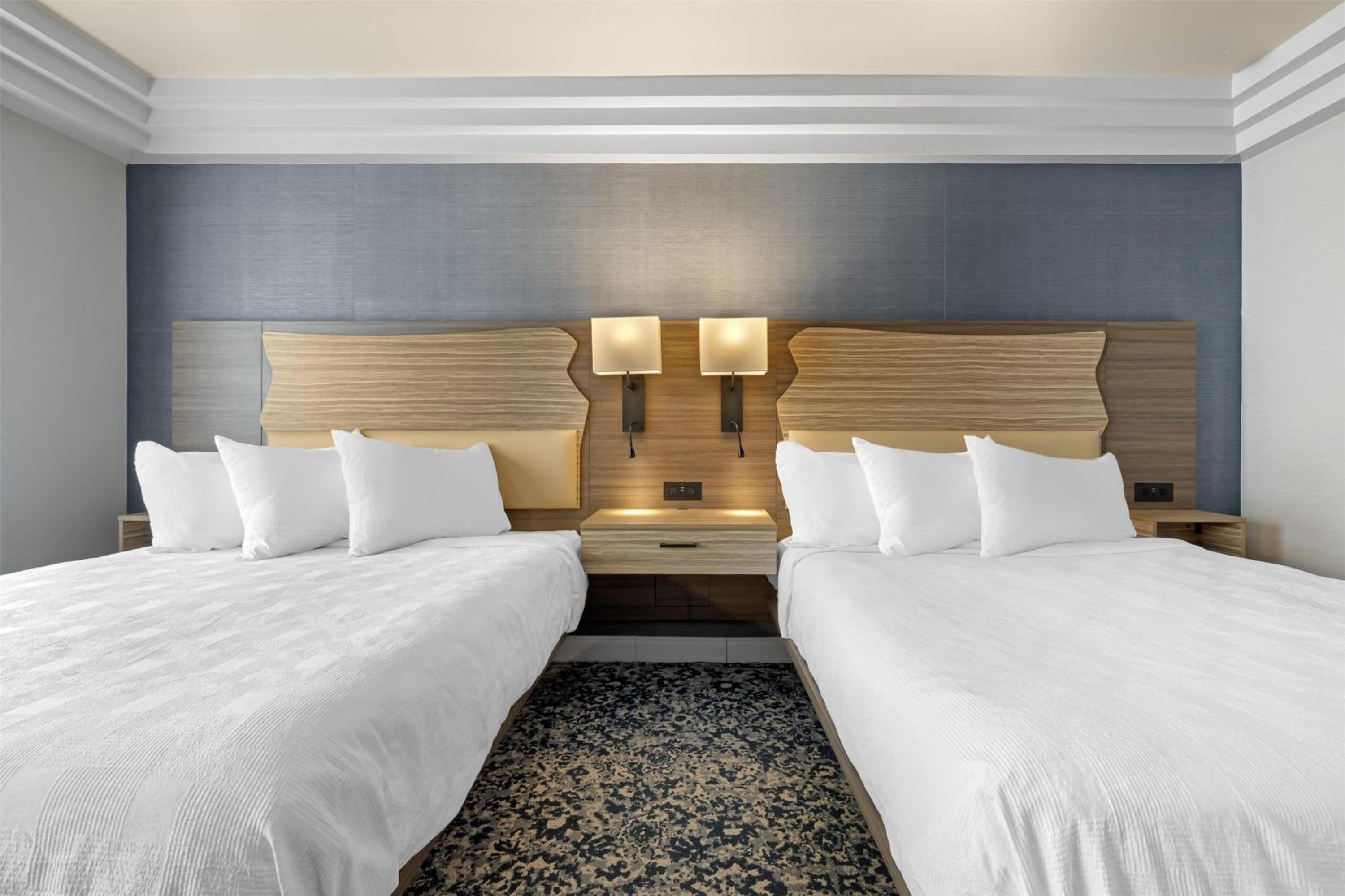 Queen Room with Two Queen Beds - Non-Smoking photo 1