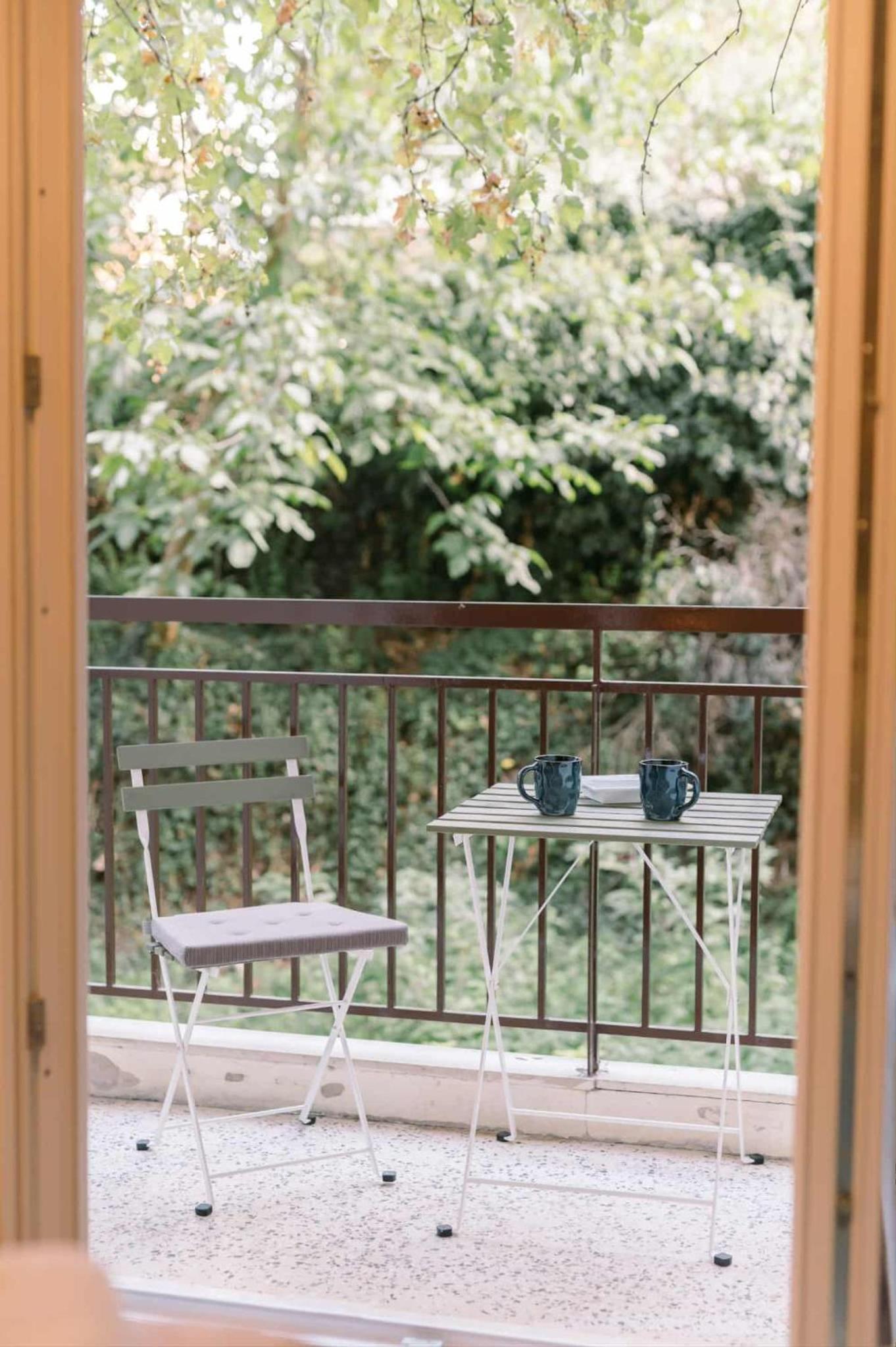 One-Bedroom Apartment with Balcony photo 1