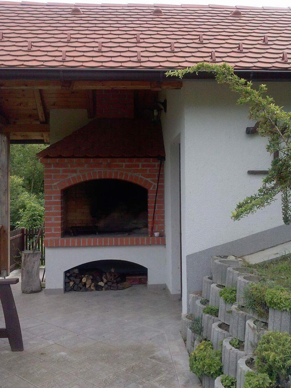 Two-Bedroom House - Photo 16