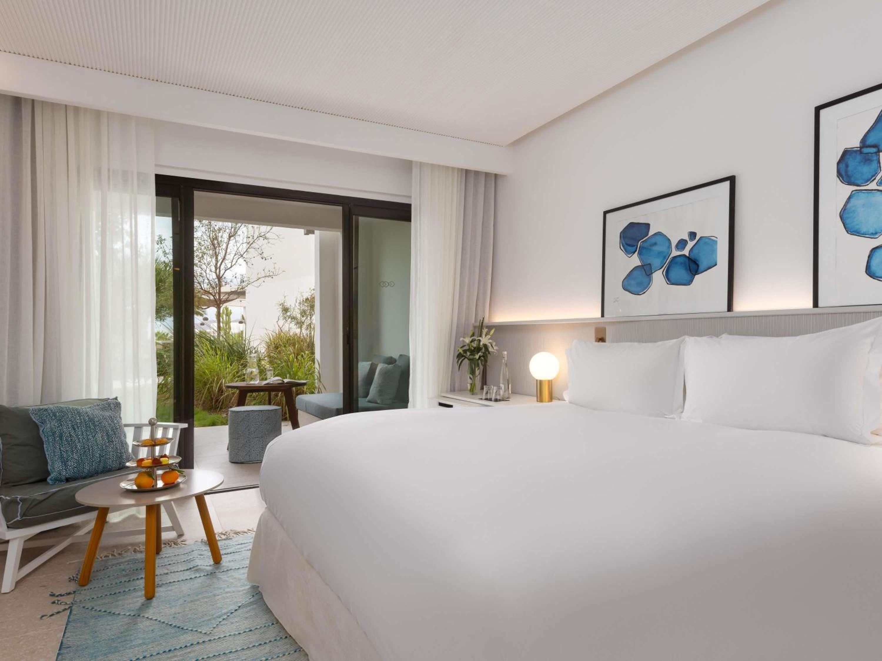 Superior Queen Room with Garden View - Photo 3