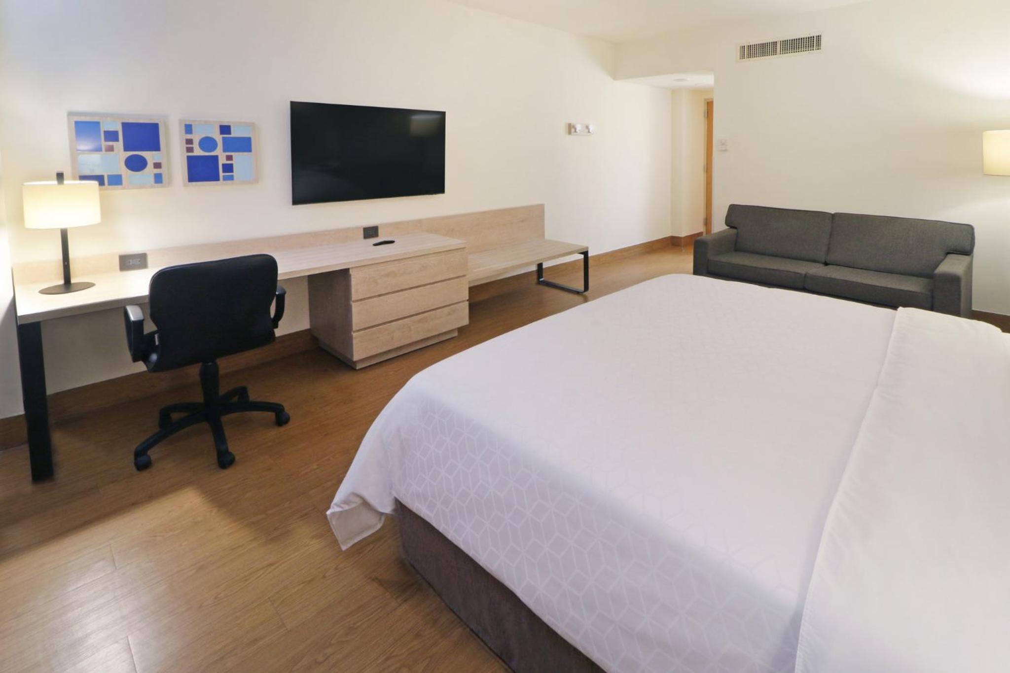 Standard King Room - Accessible
