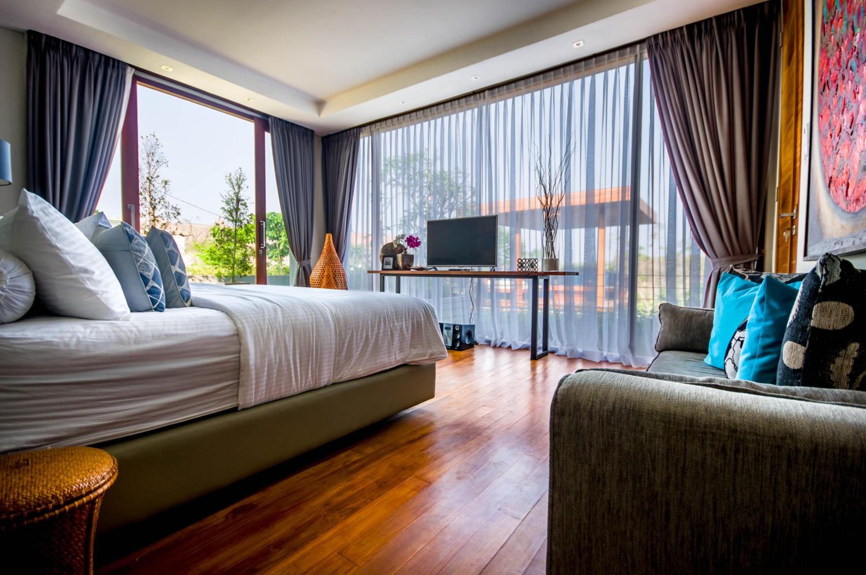 Villa with Sea View - Photo 2