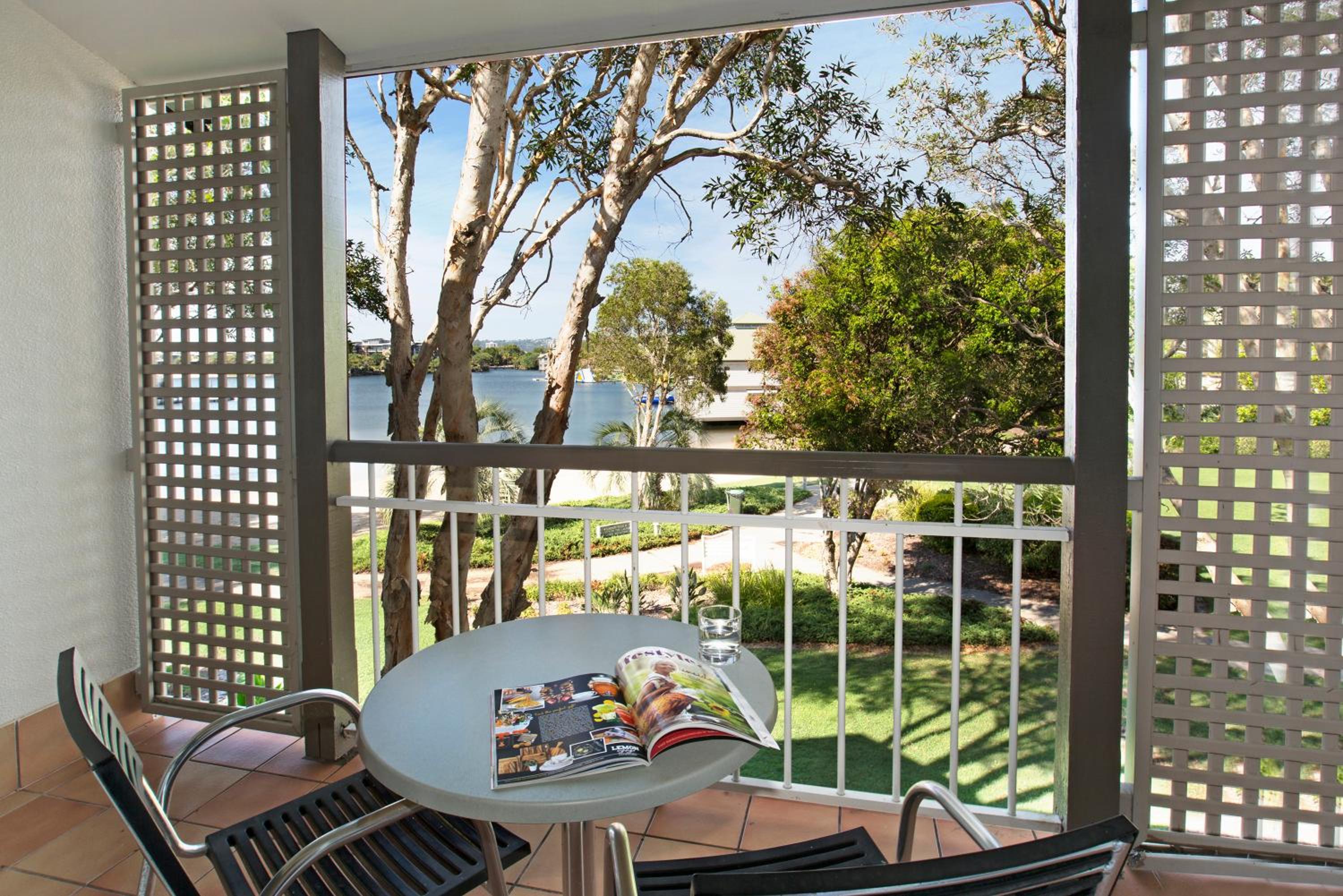 One-Bedroom Suite with View - Photo 11
