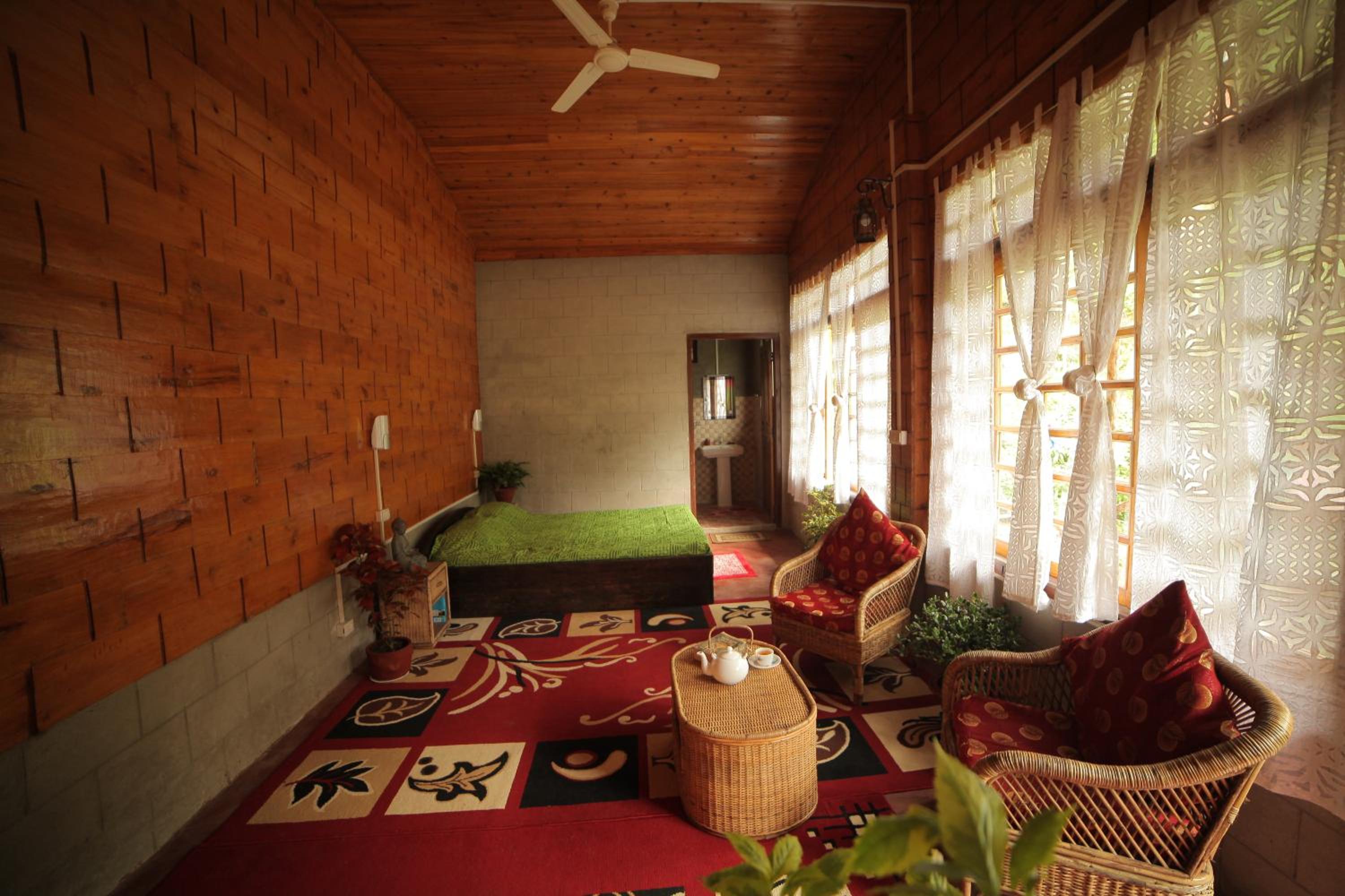 Deluxe Suite - Photo 9