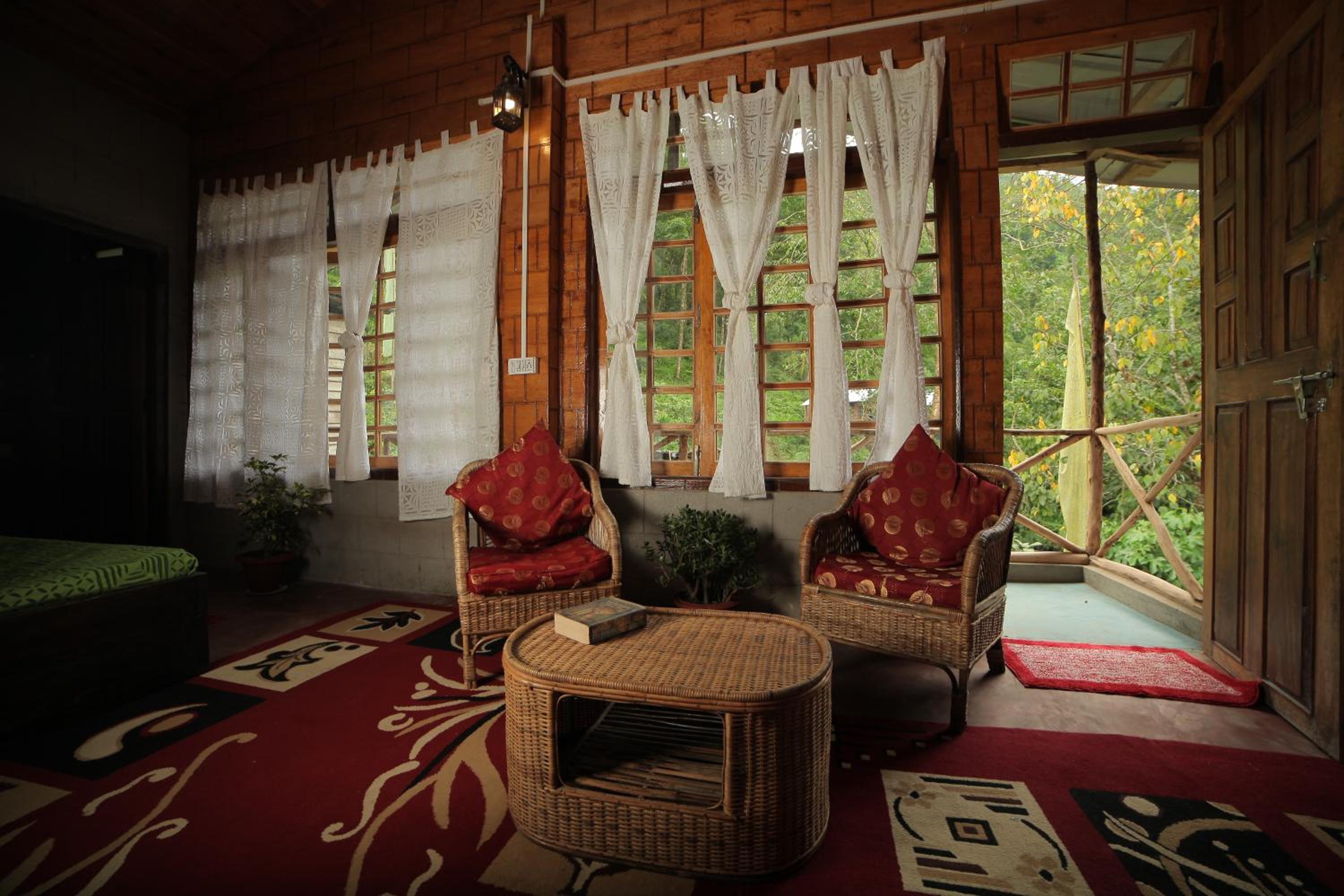 Deluxe Suite - Photo 8