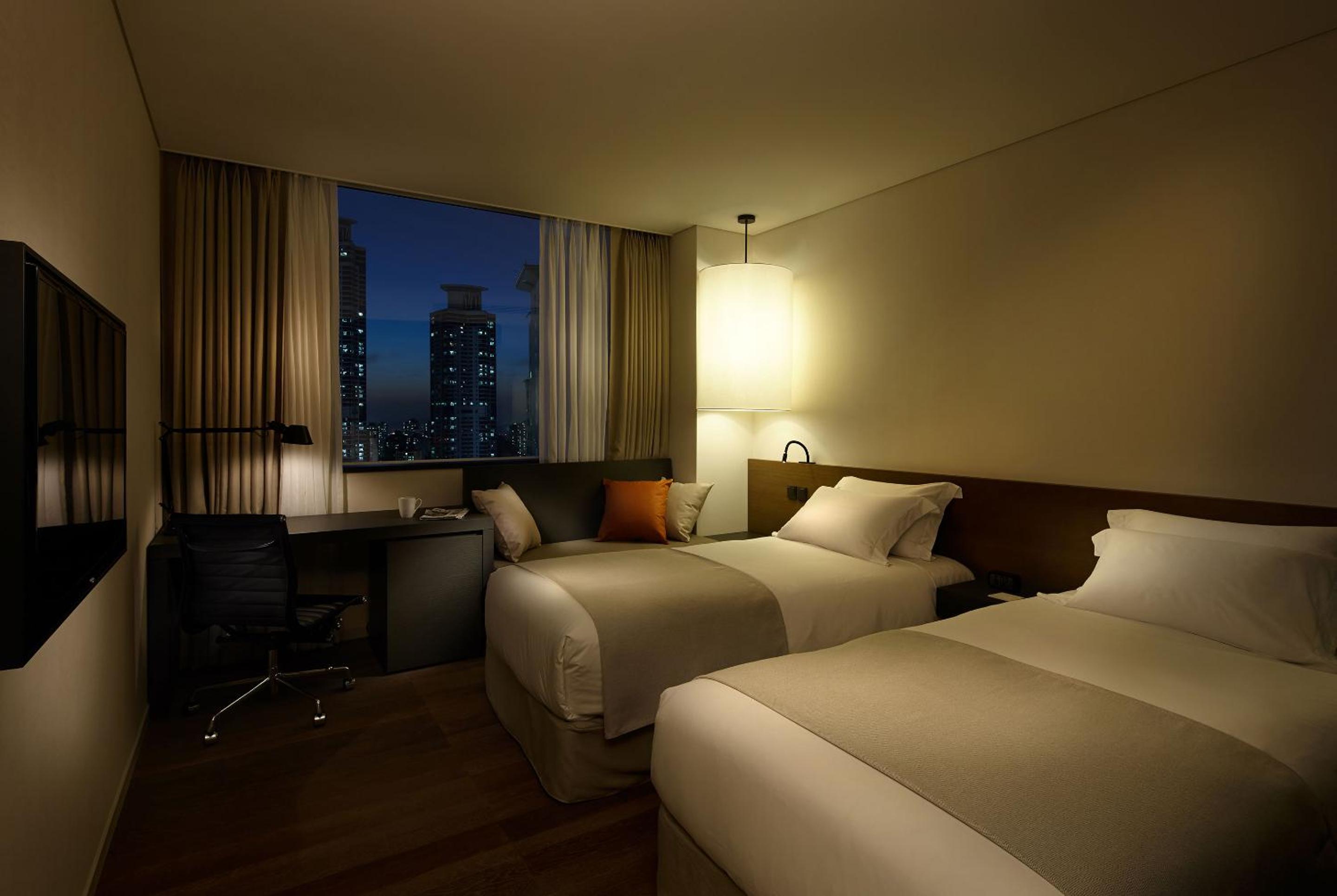 [OWN YOUR SHILLA STAY) Standard Twin City View -
