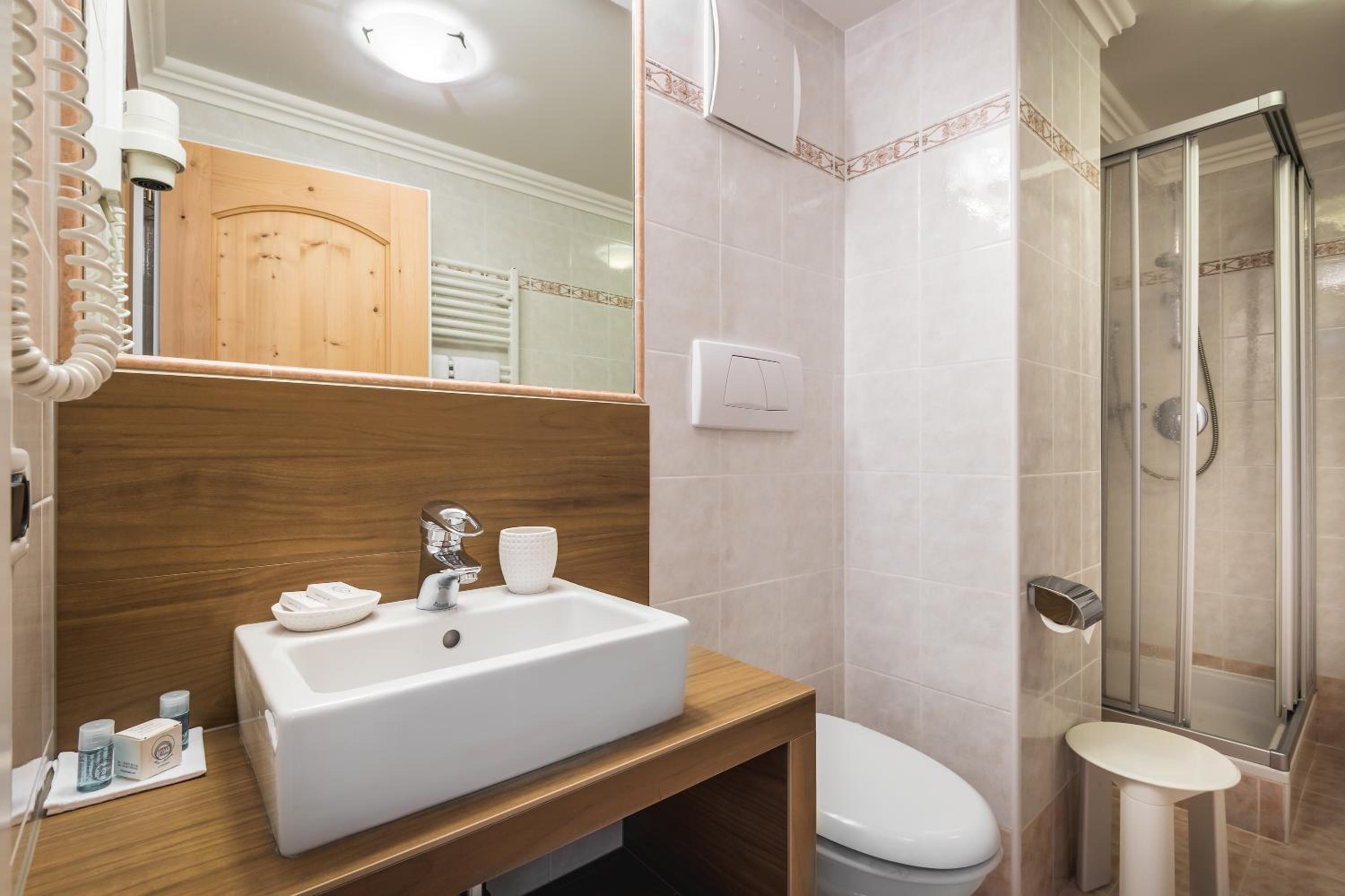 Double Room - Photo 2
