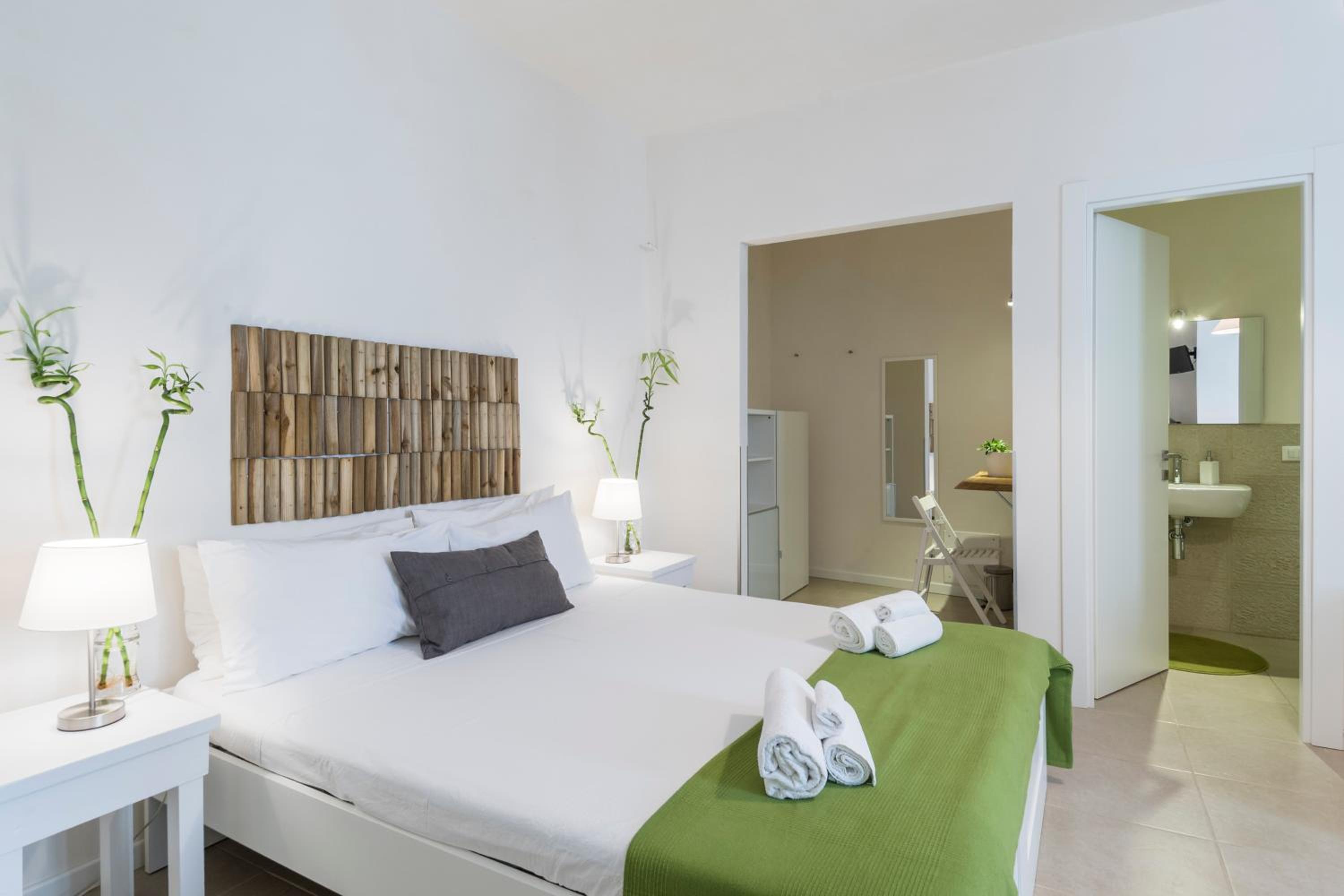Triple Room with Private Bathroom photo 2