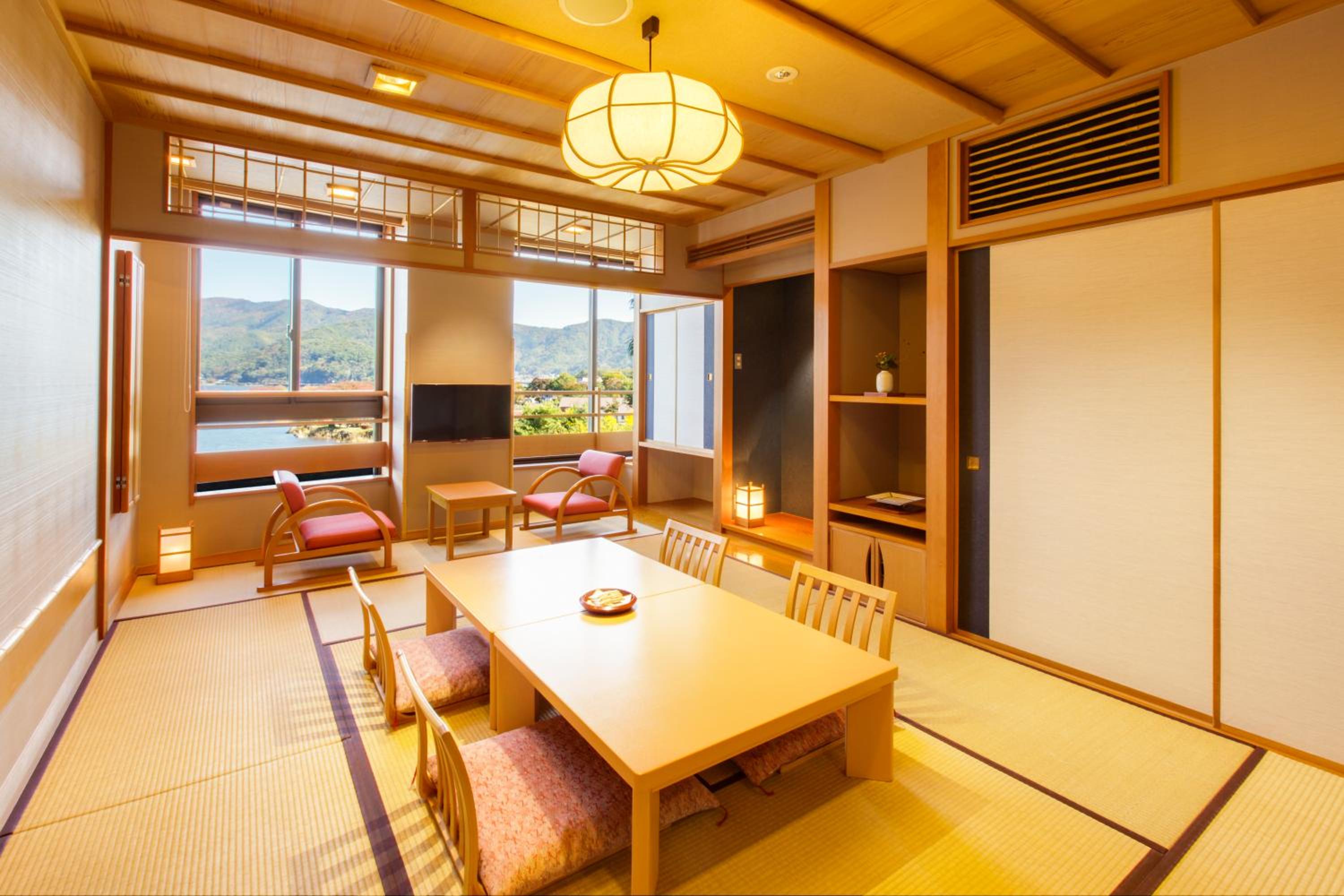 Lake View Japanese Western Room with View Bath ( 2 guests only ) photo 3