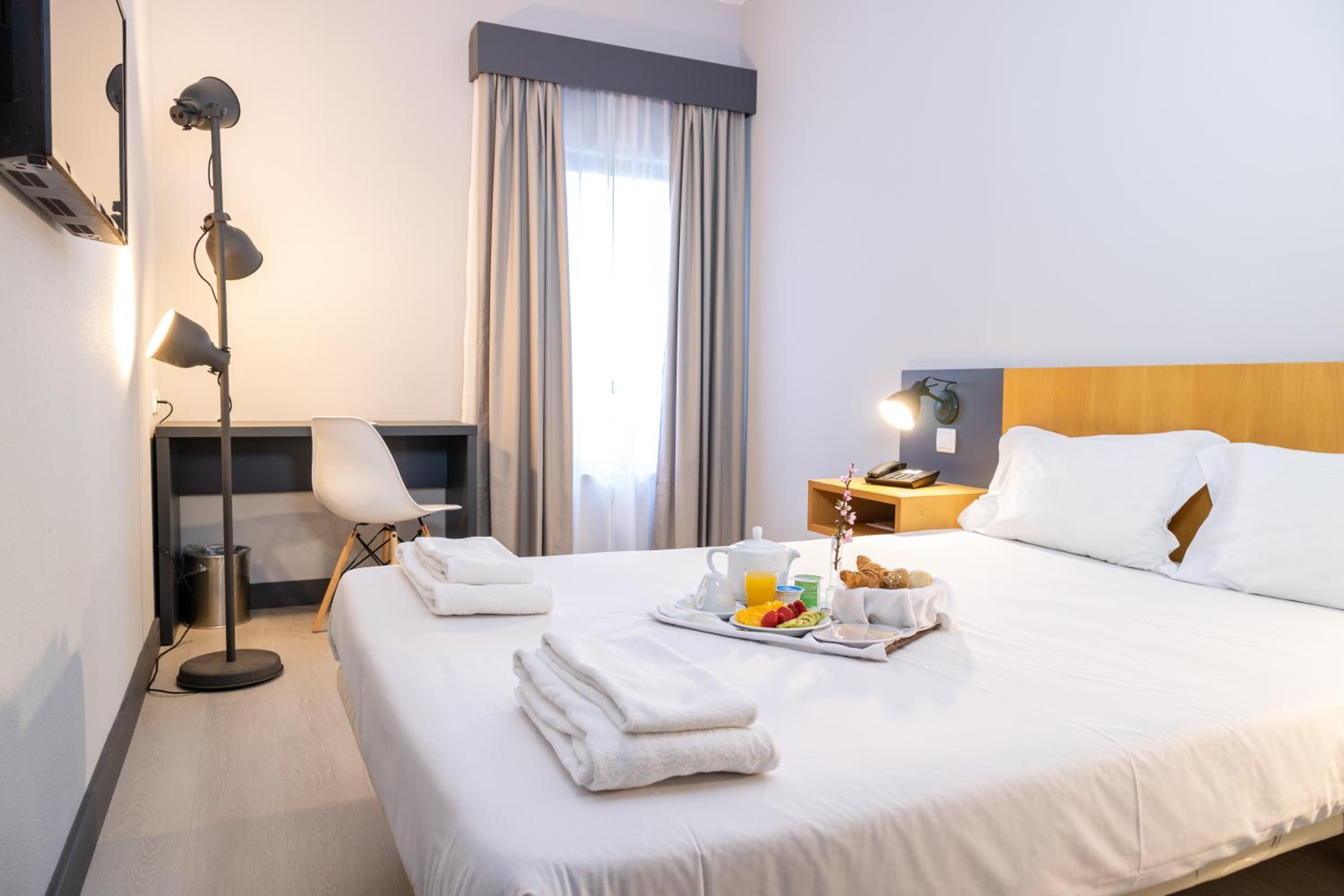 Superior Double Room - Photo 2
