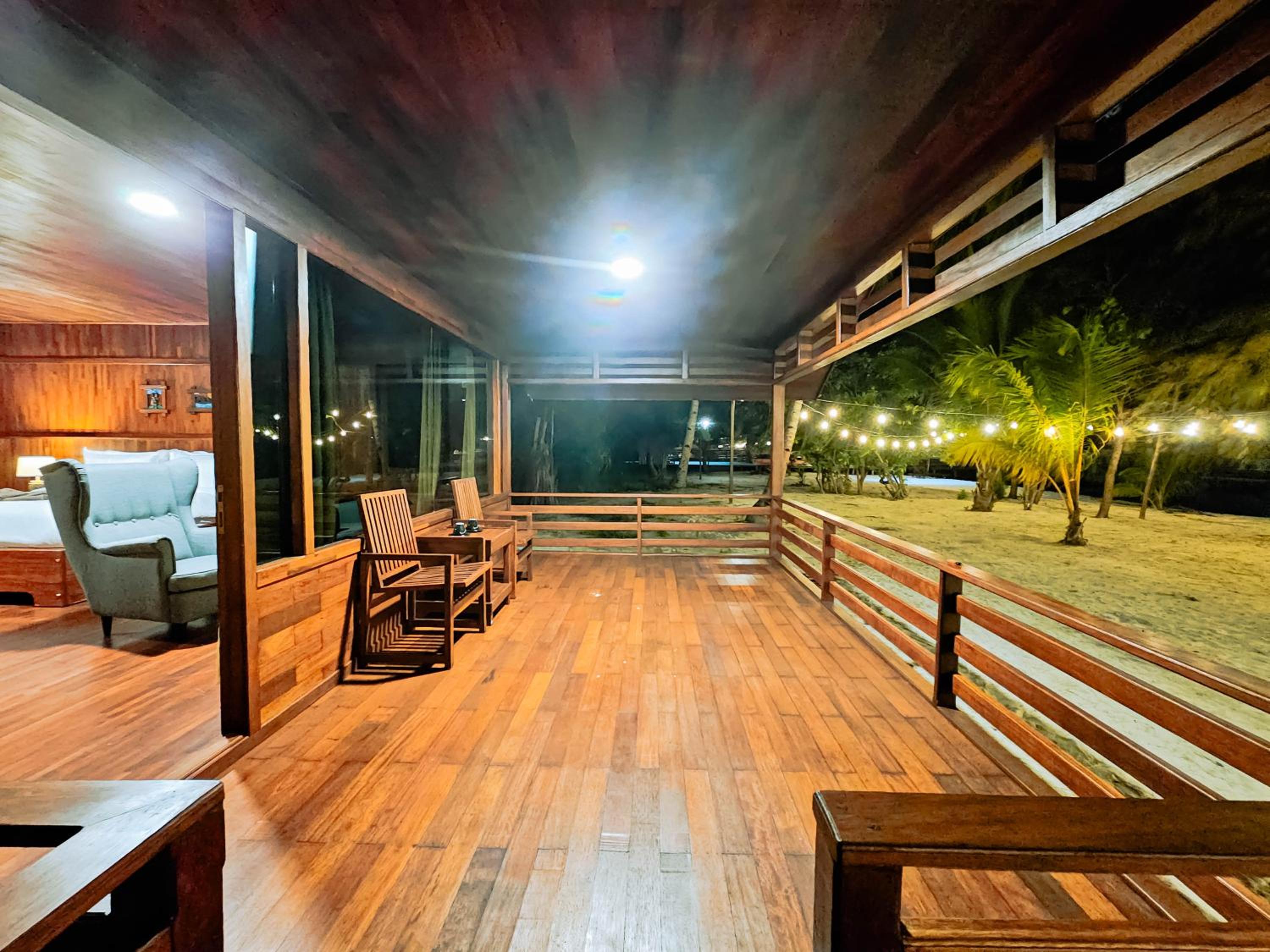 Deluxe Double or Twin Room with Sea View photo 2