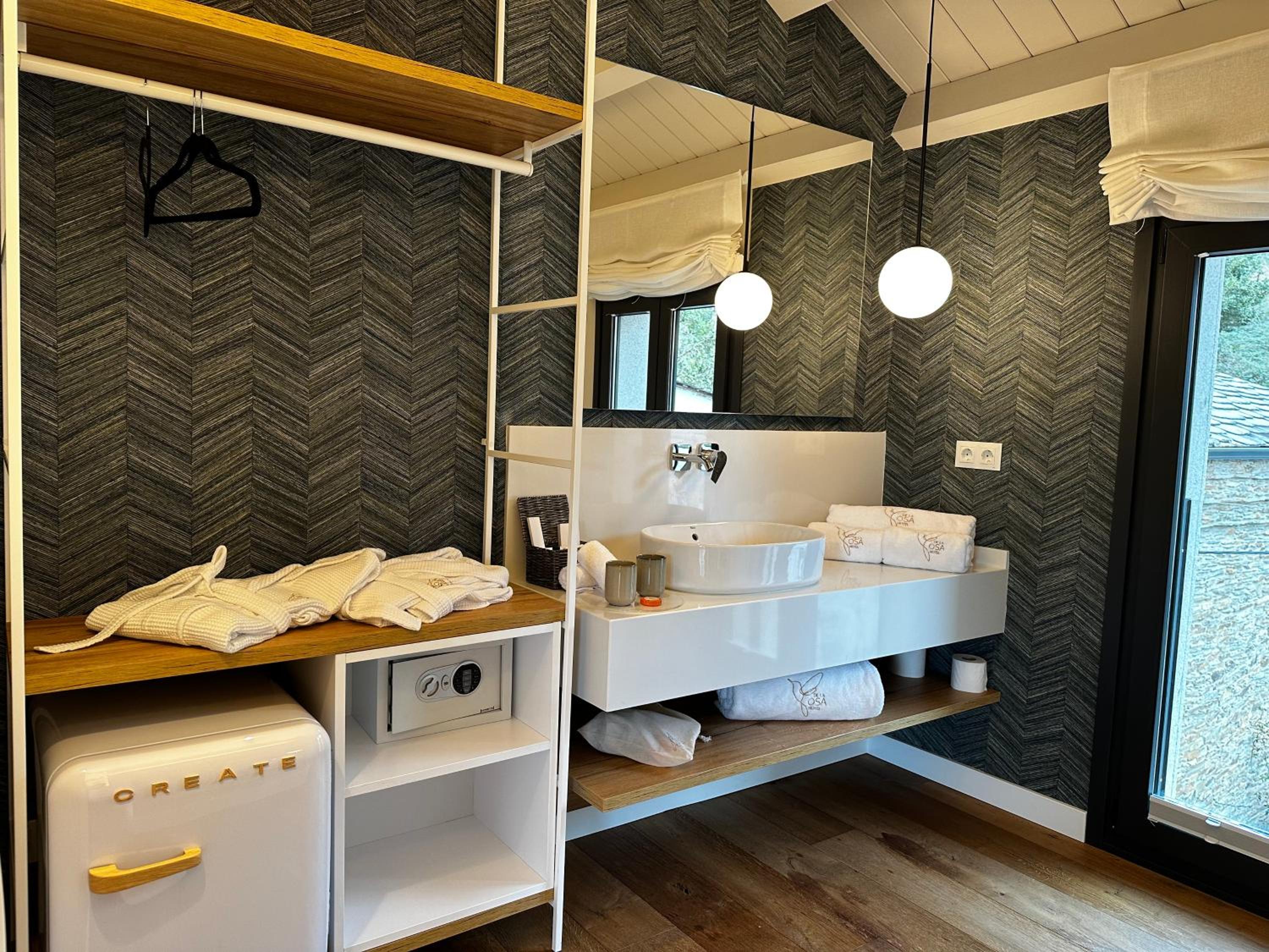 Superior Double or Twin Room with Mountain View
