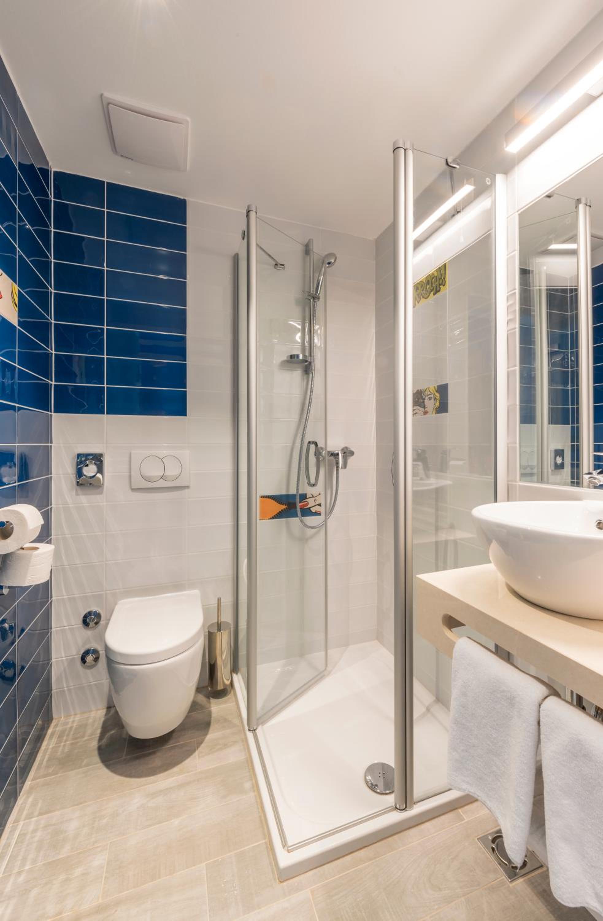 Double Room with Park View - Photo 6