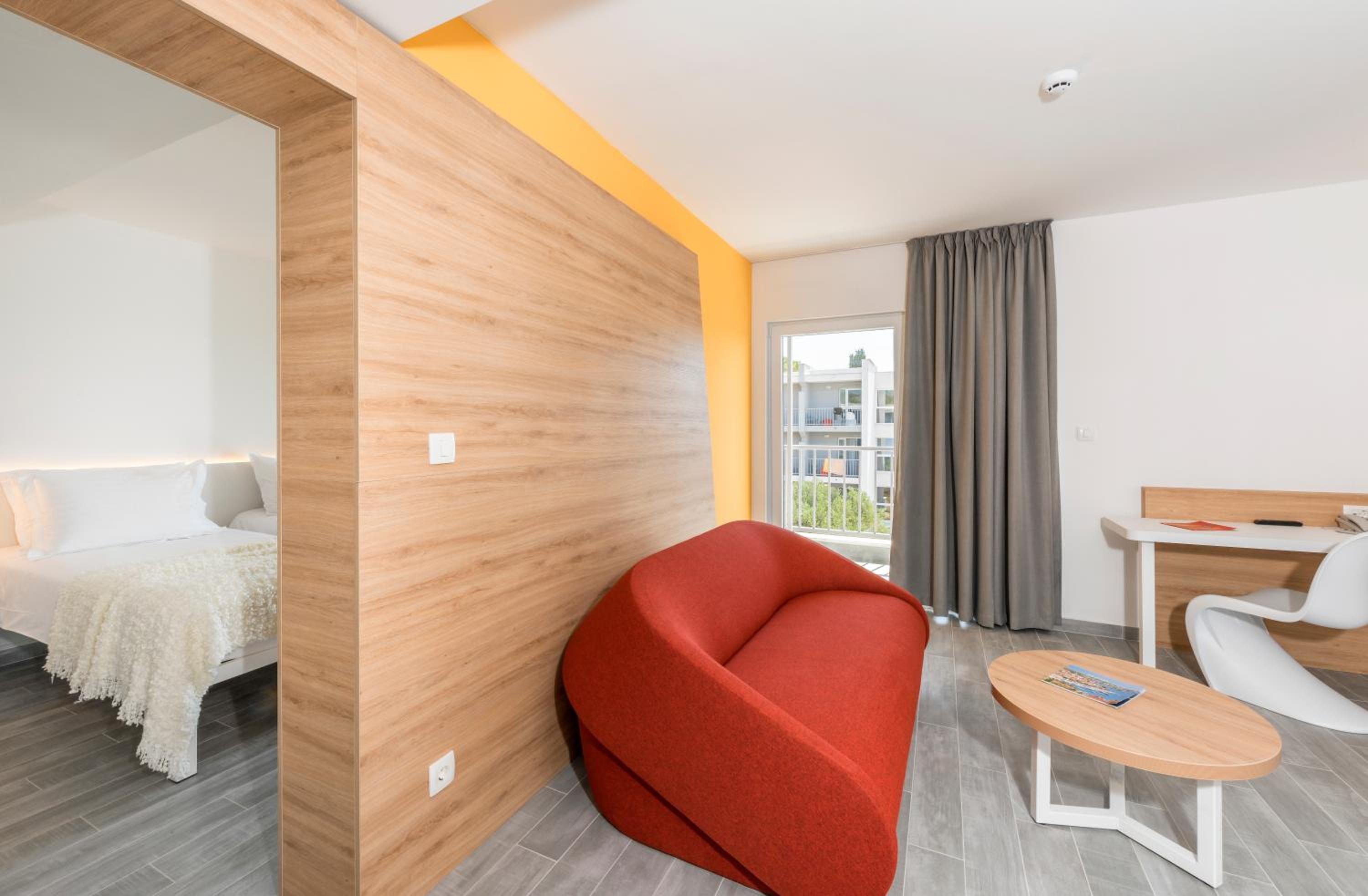 Junior Suite with Terrace and Garden View - Photo 1