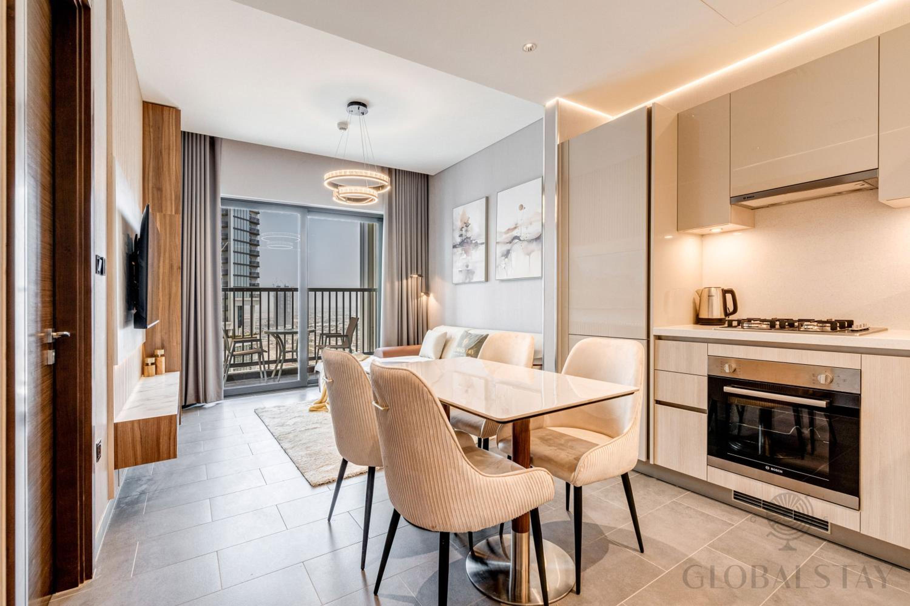 One-Bedroom Apartment with Balcony photo 3