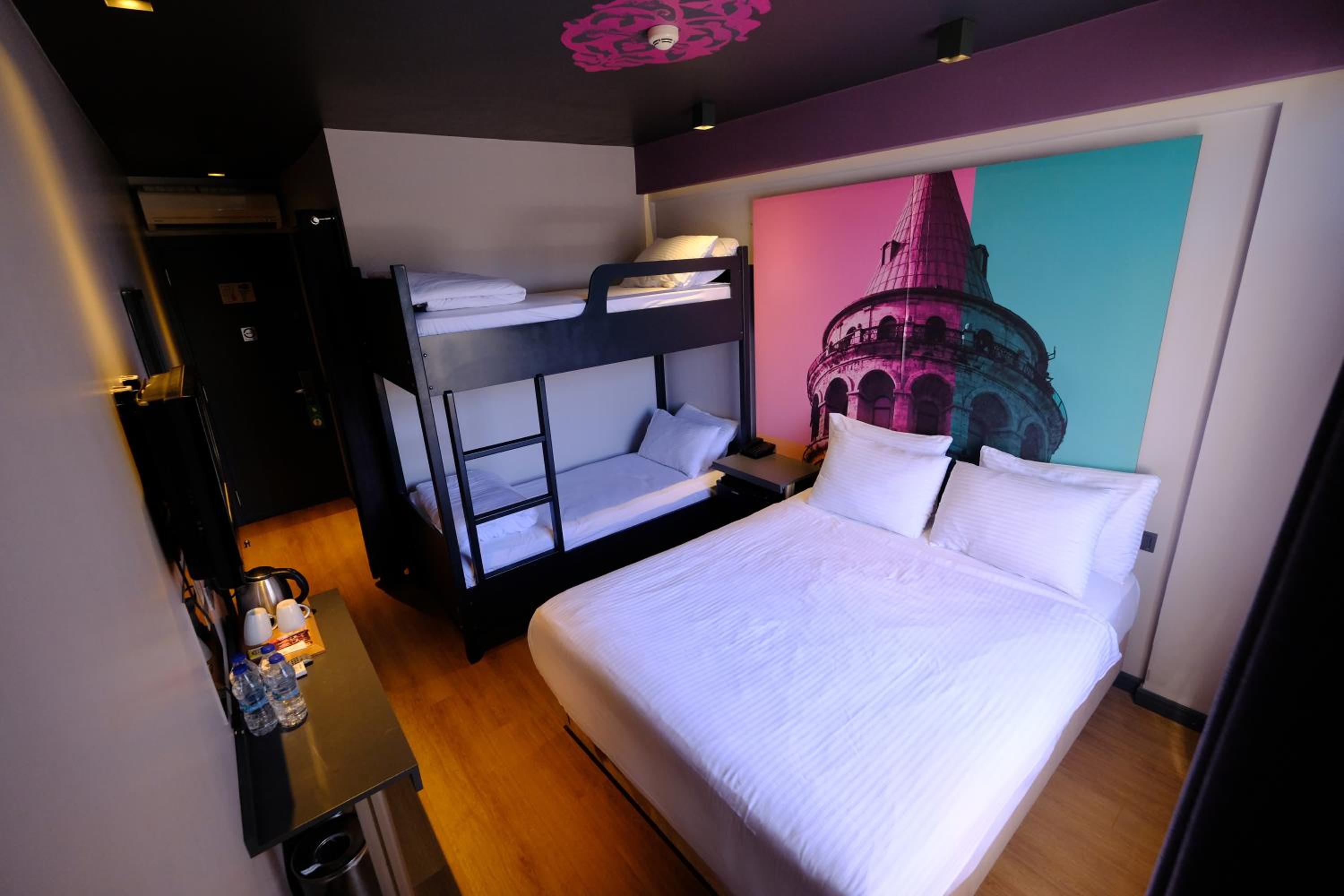 Economy Quadruple Room photo 1