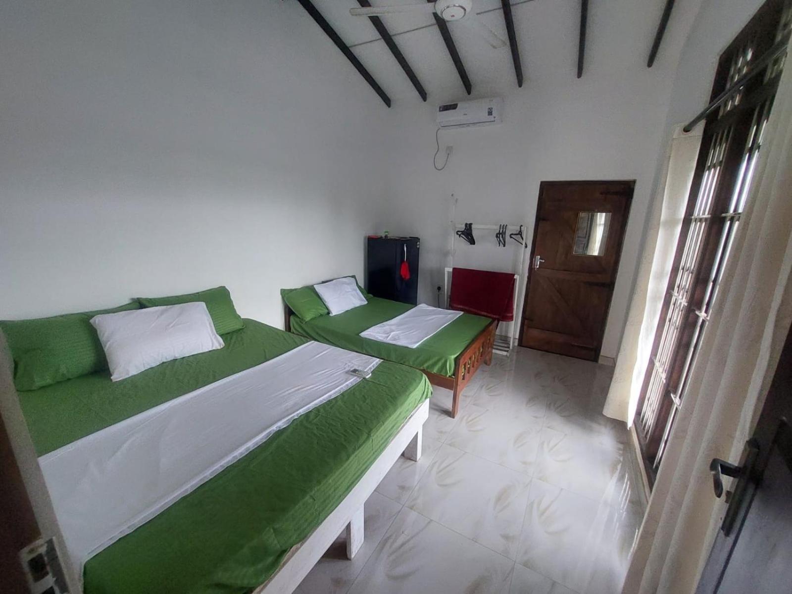 Single Bed in Dormitory Room photo 2