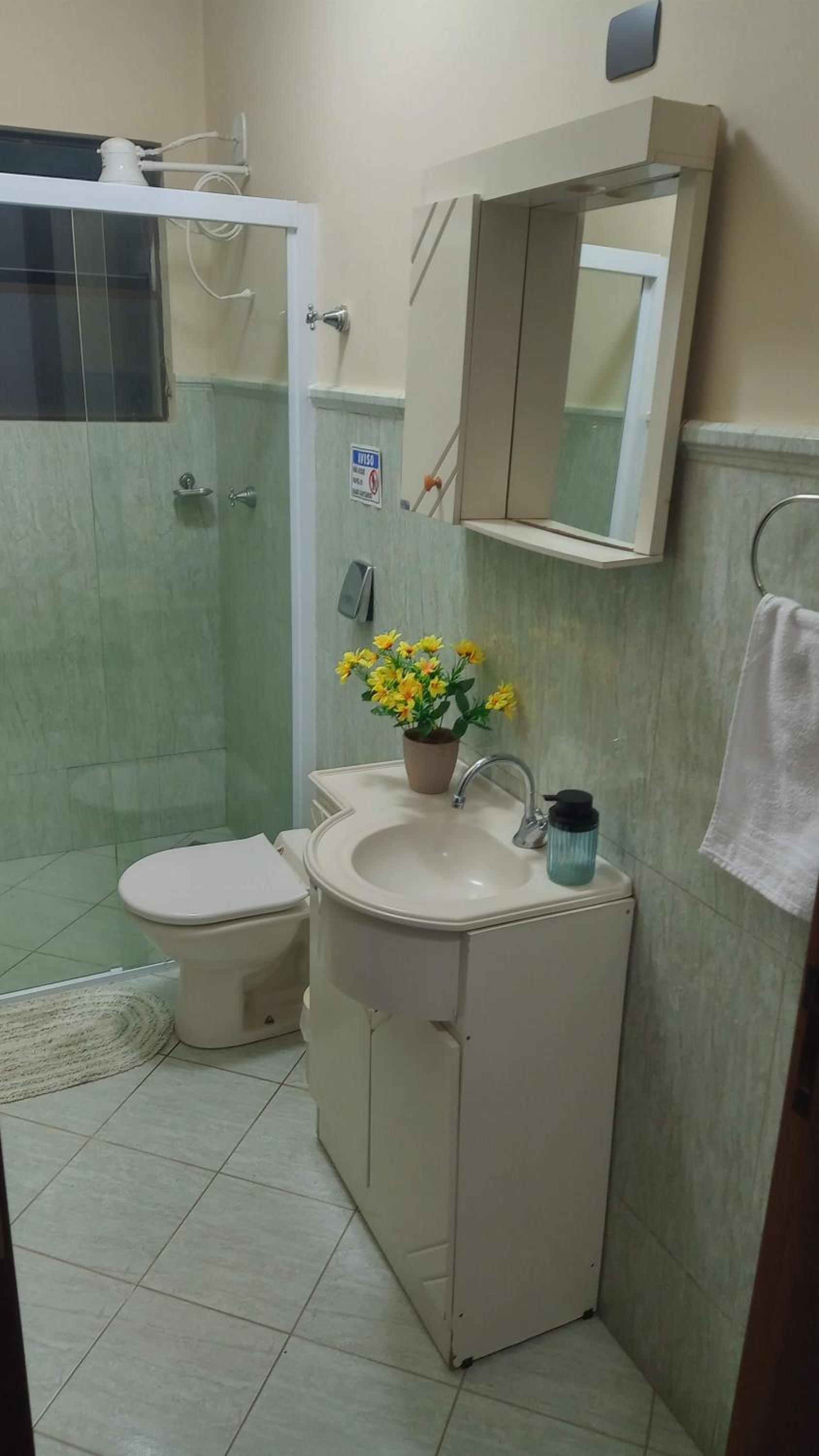 Economy Quadruple Room with Shared Bathroom photo 3