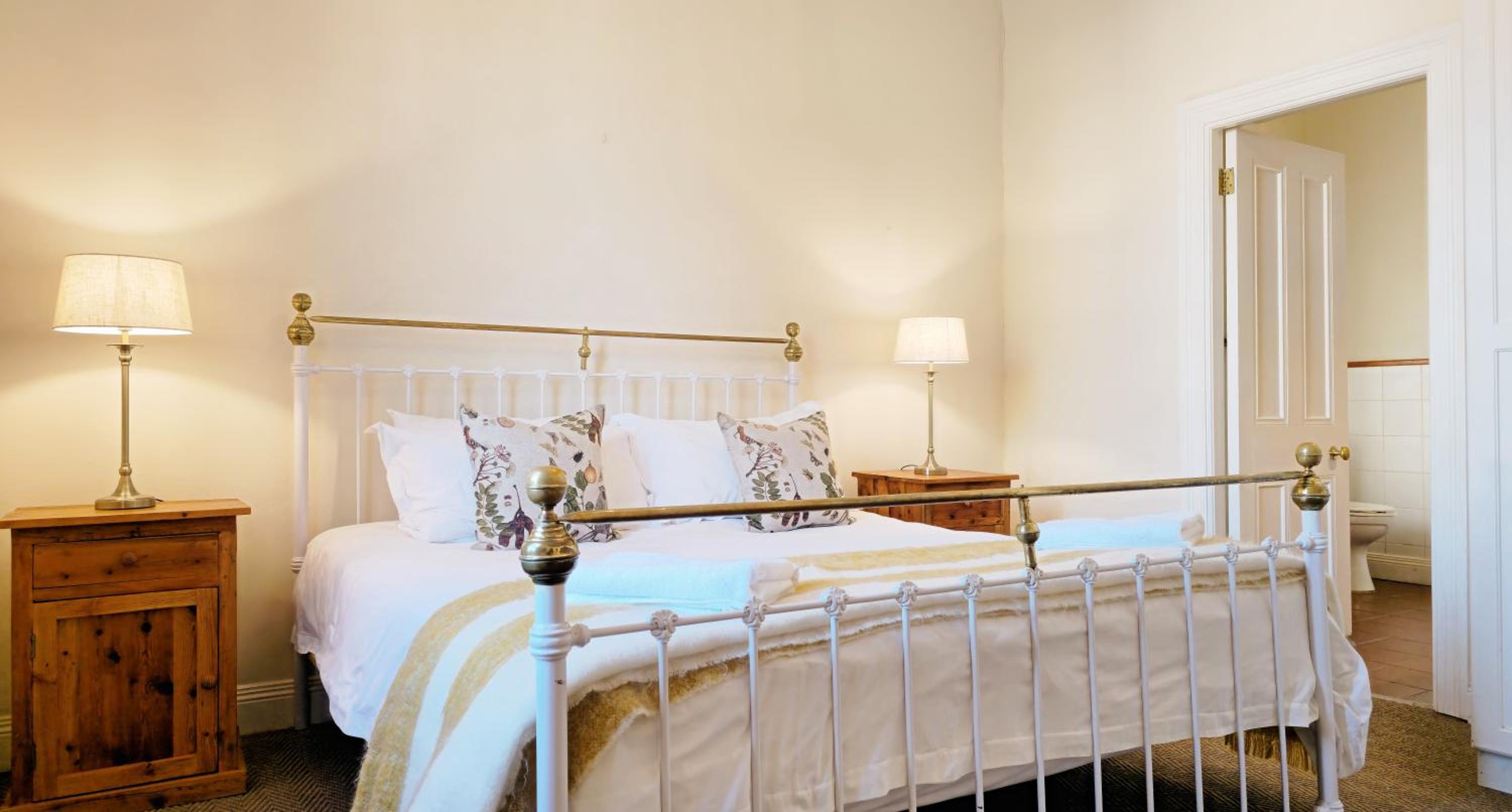 Superior King Suite photo 1