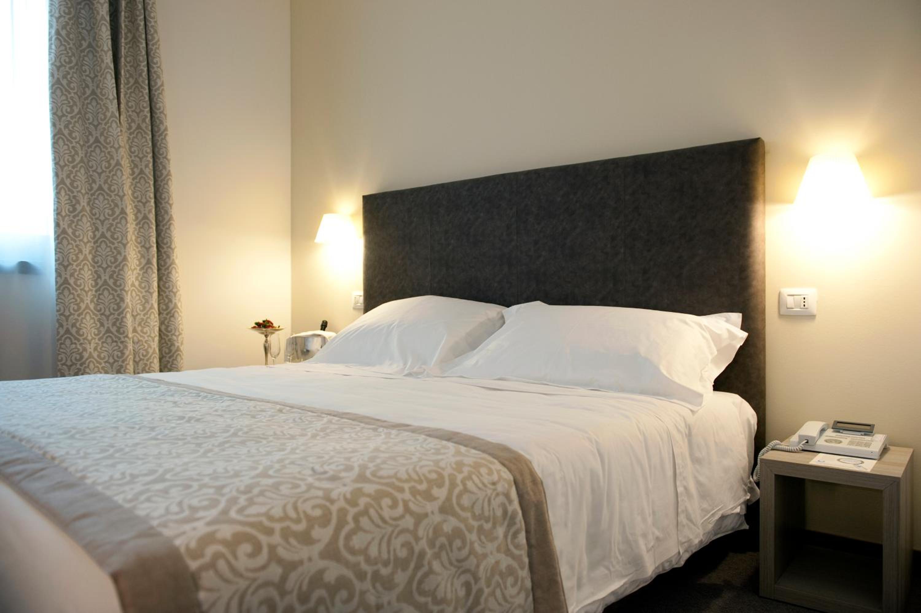 Double or Twin Room photo 1