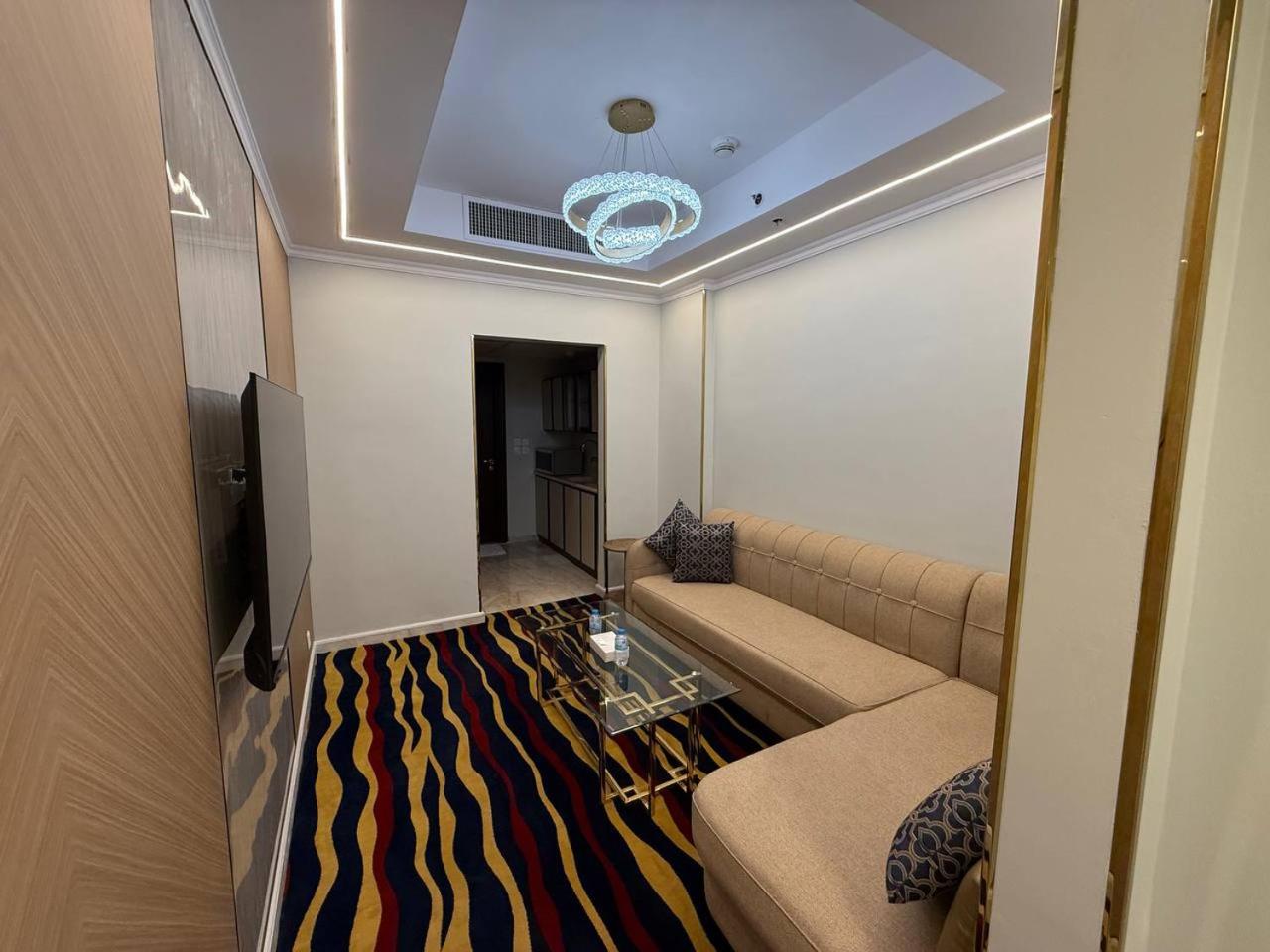 One-Bedroom Suite photo 1