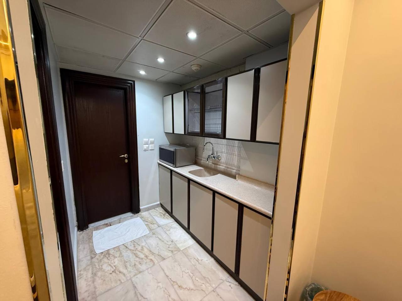 One-Bedroom Suite photo 3