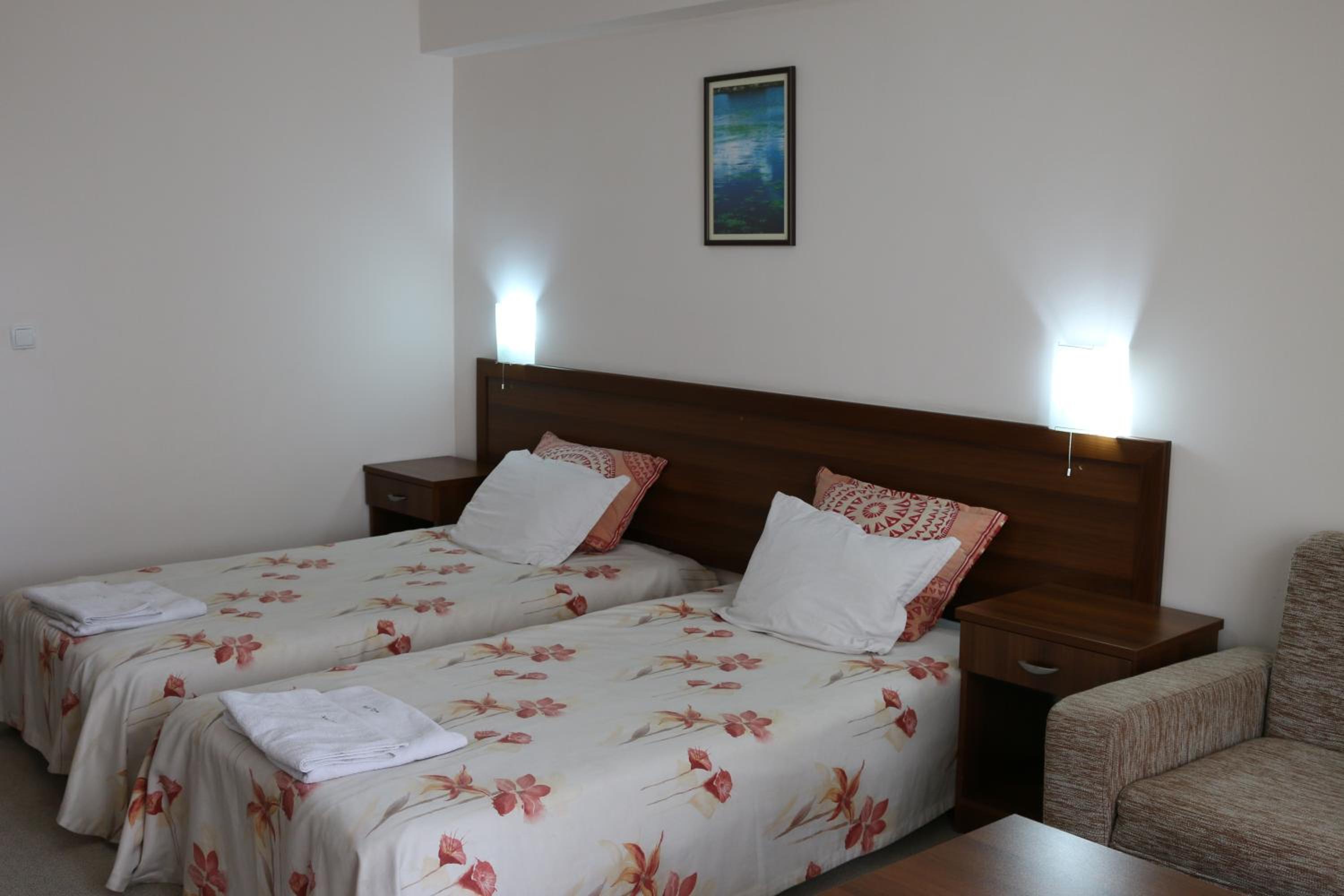 Standard Double Room - Photo 1