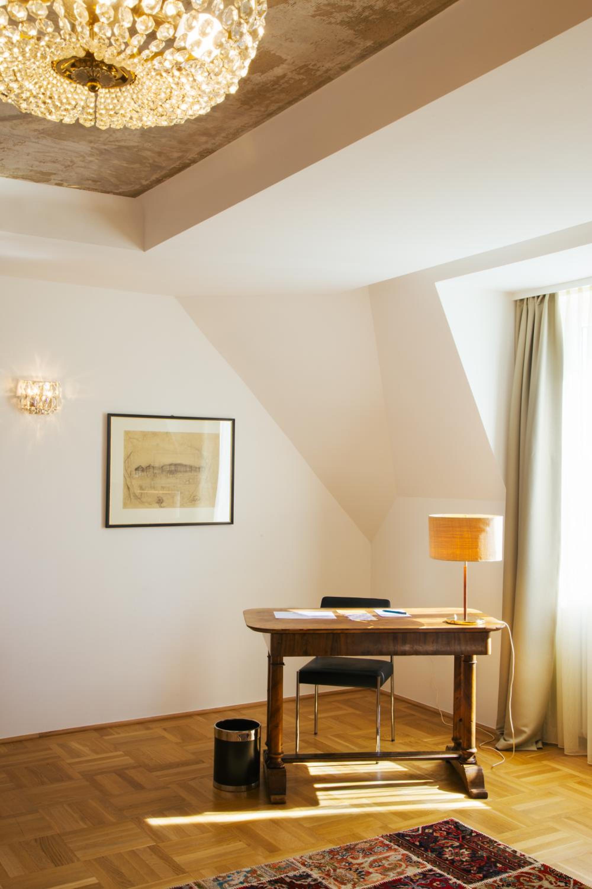 Executive Suite photo 2