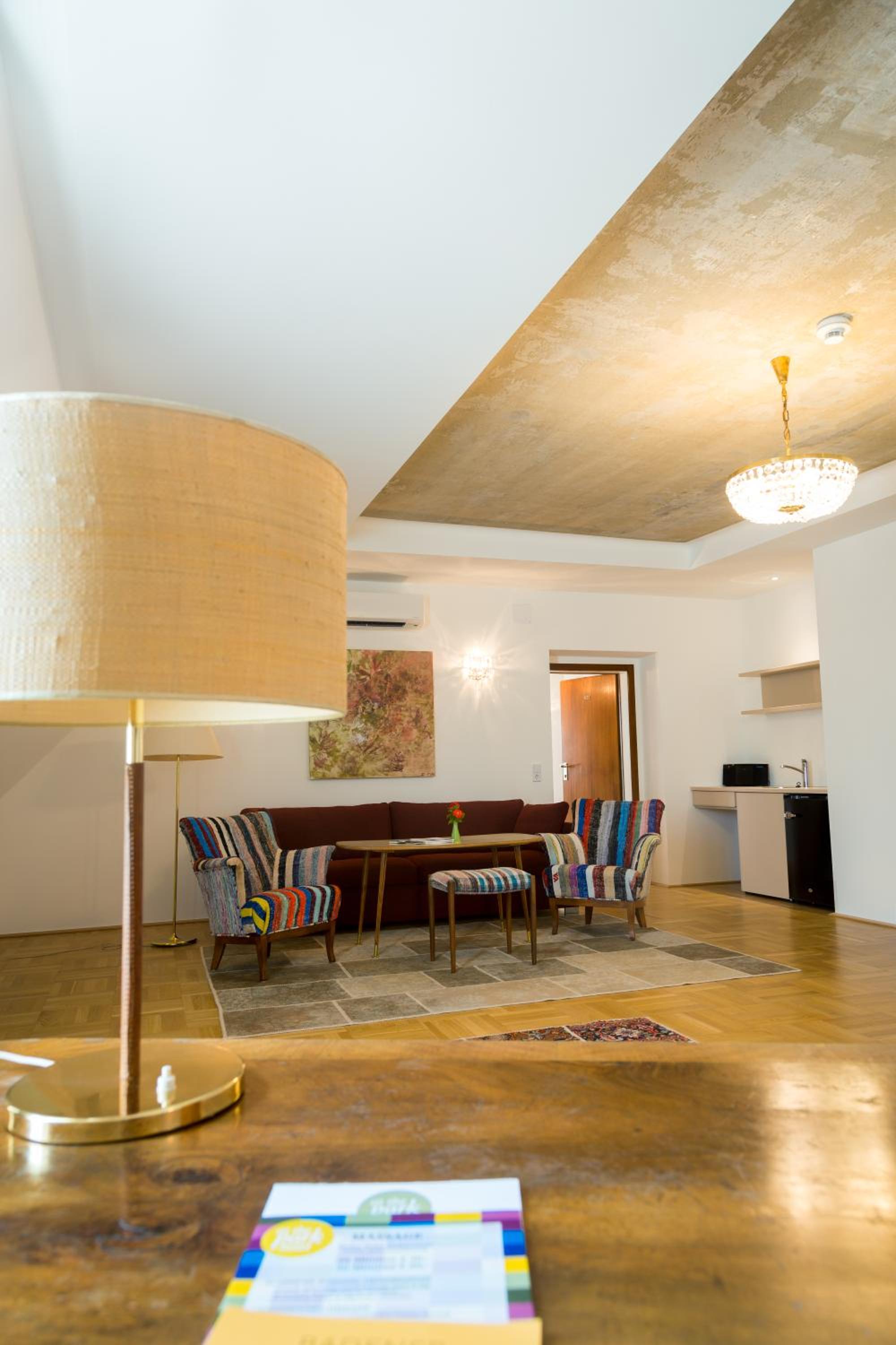 Executive Suite photo 3