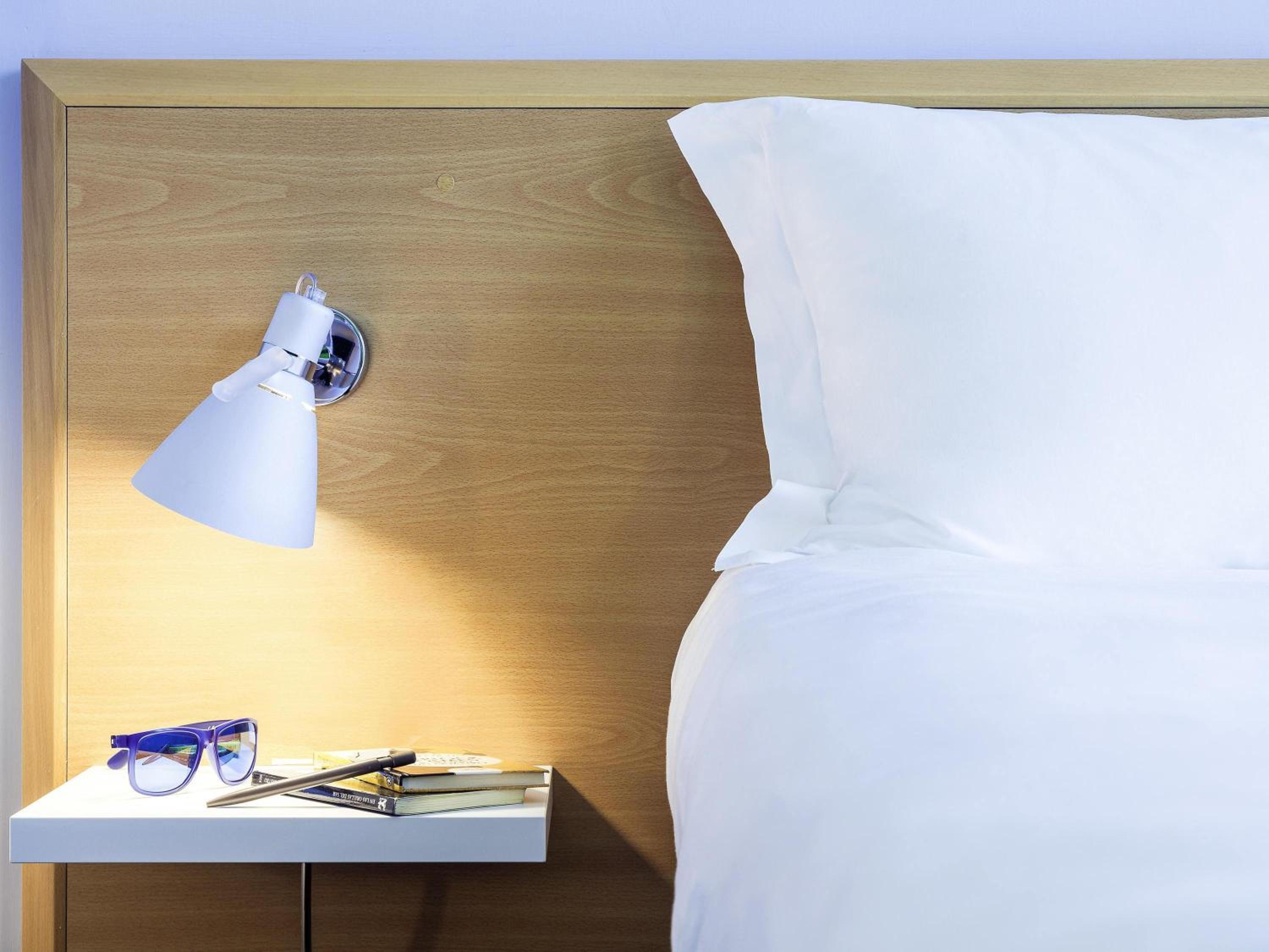 Standard Room with One Double Bed and One Single Bed