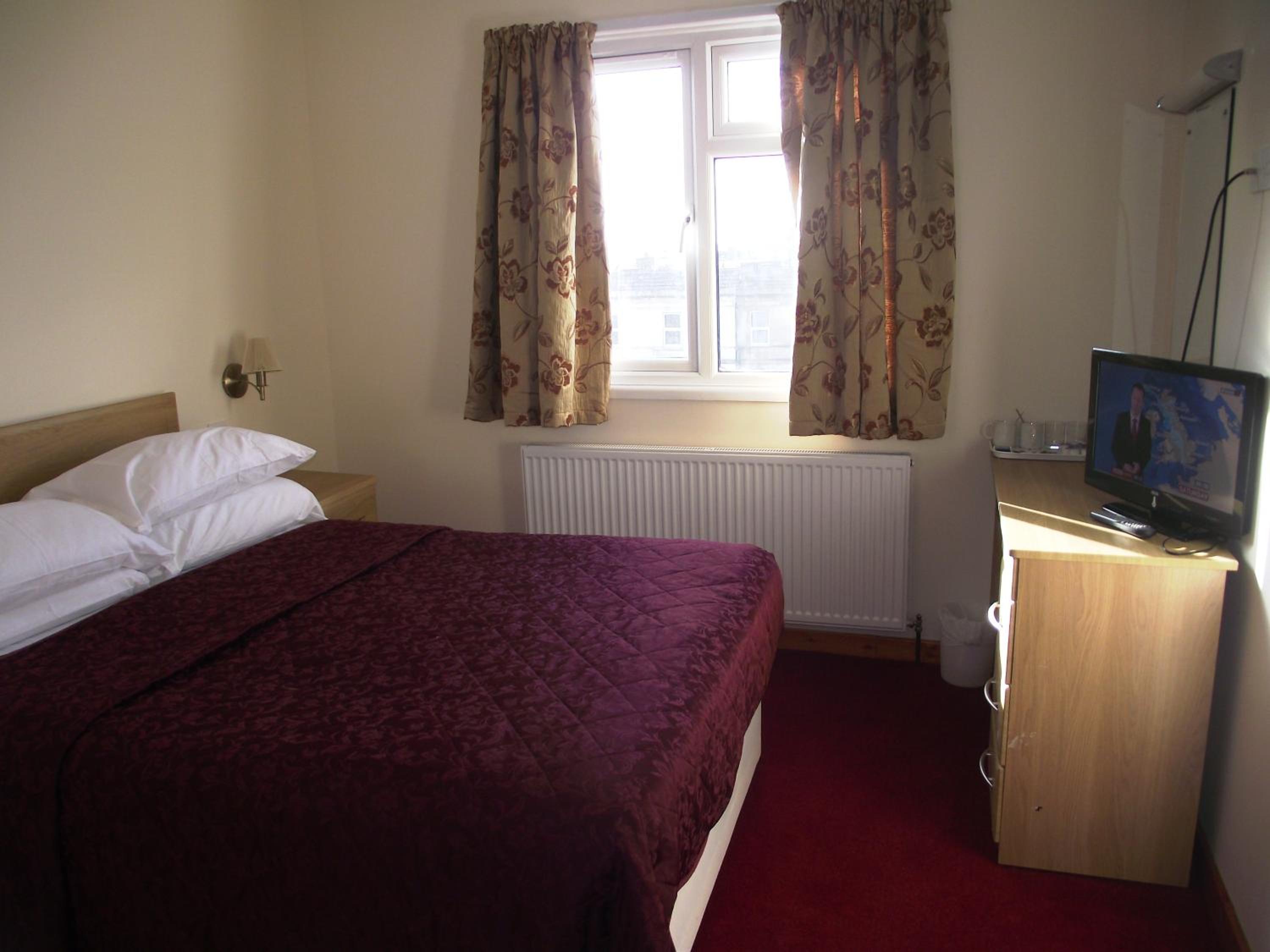 Double Room - Photo 3