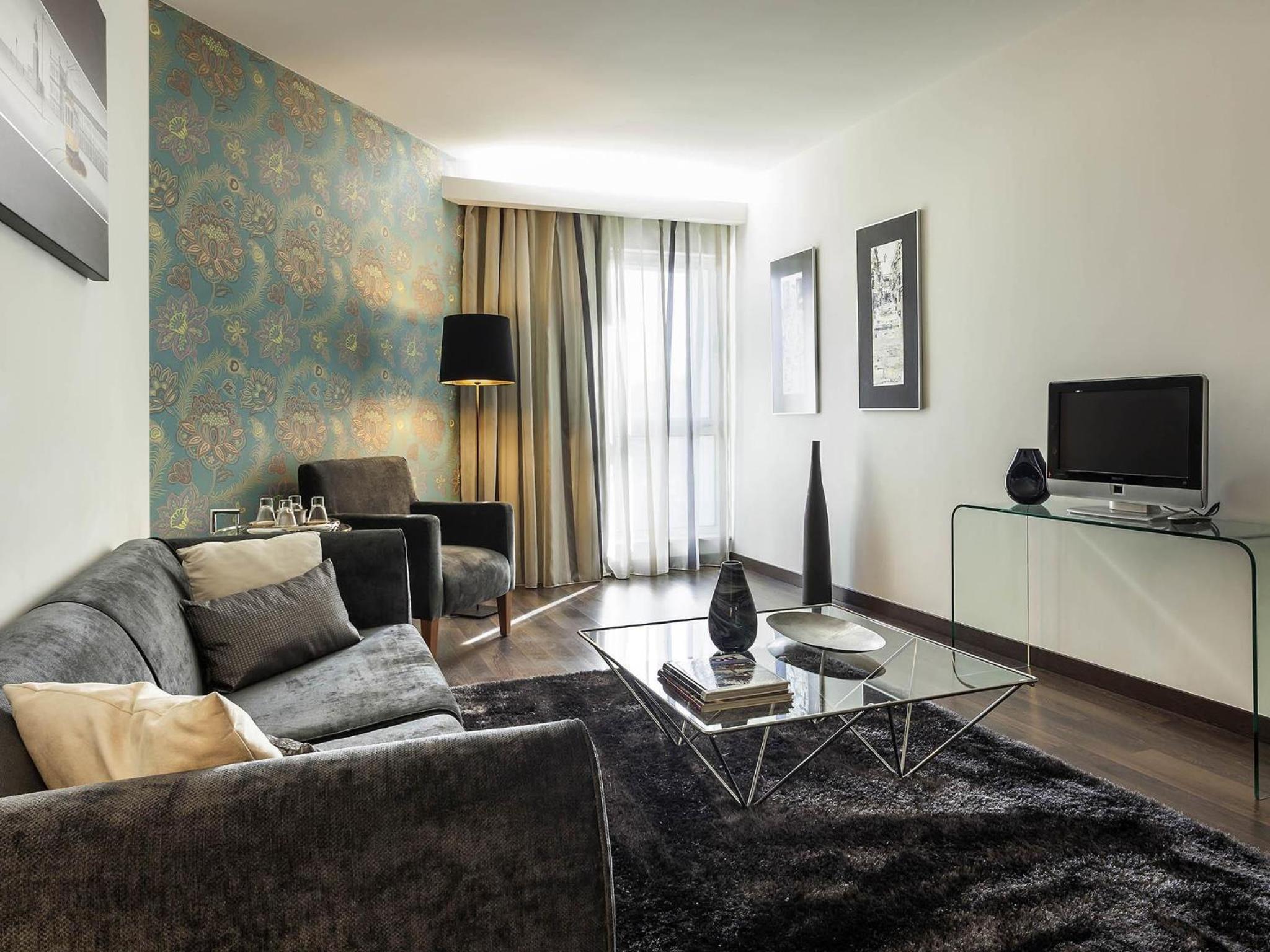 Suite with Double Bed and Living Room