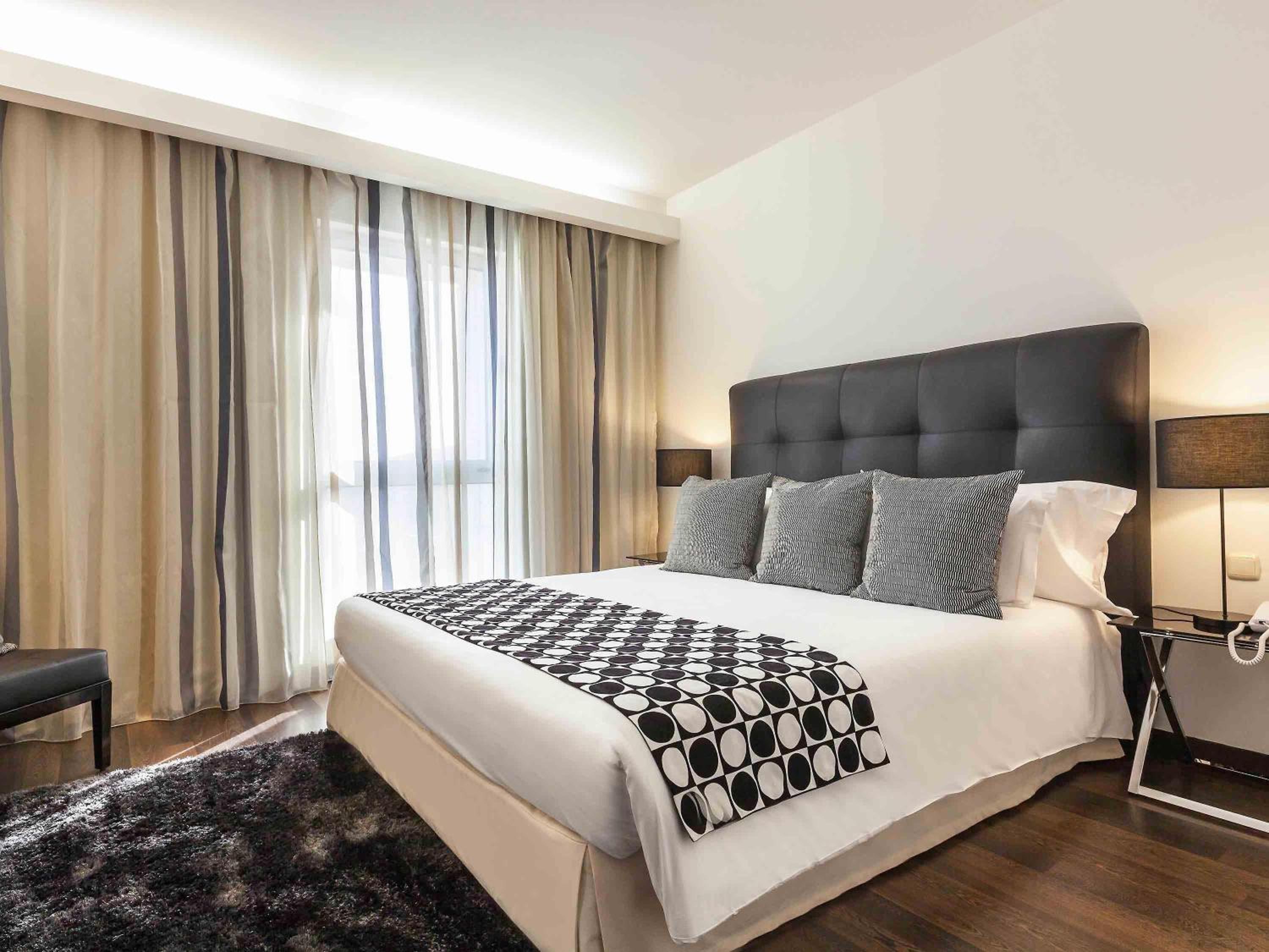 Suite with Double Bed and Living Room