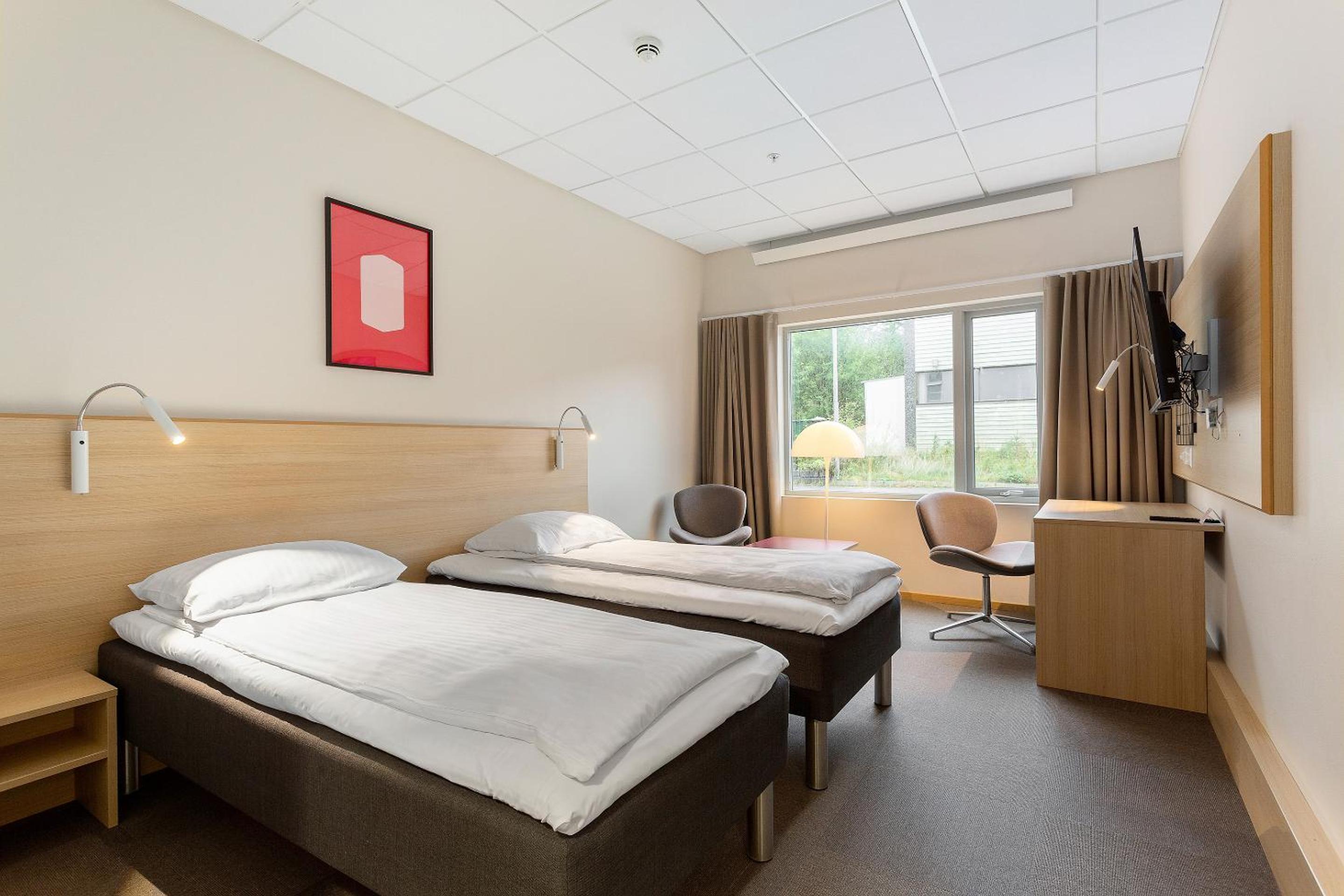 Standard Twin Room - Photo 1
